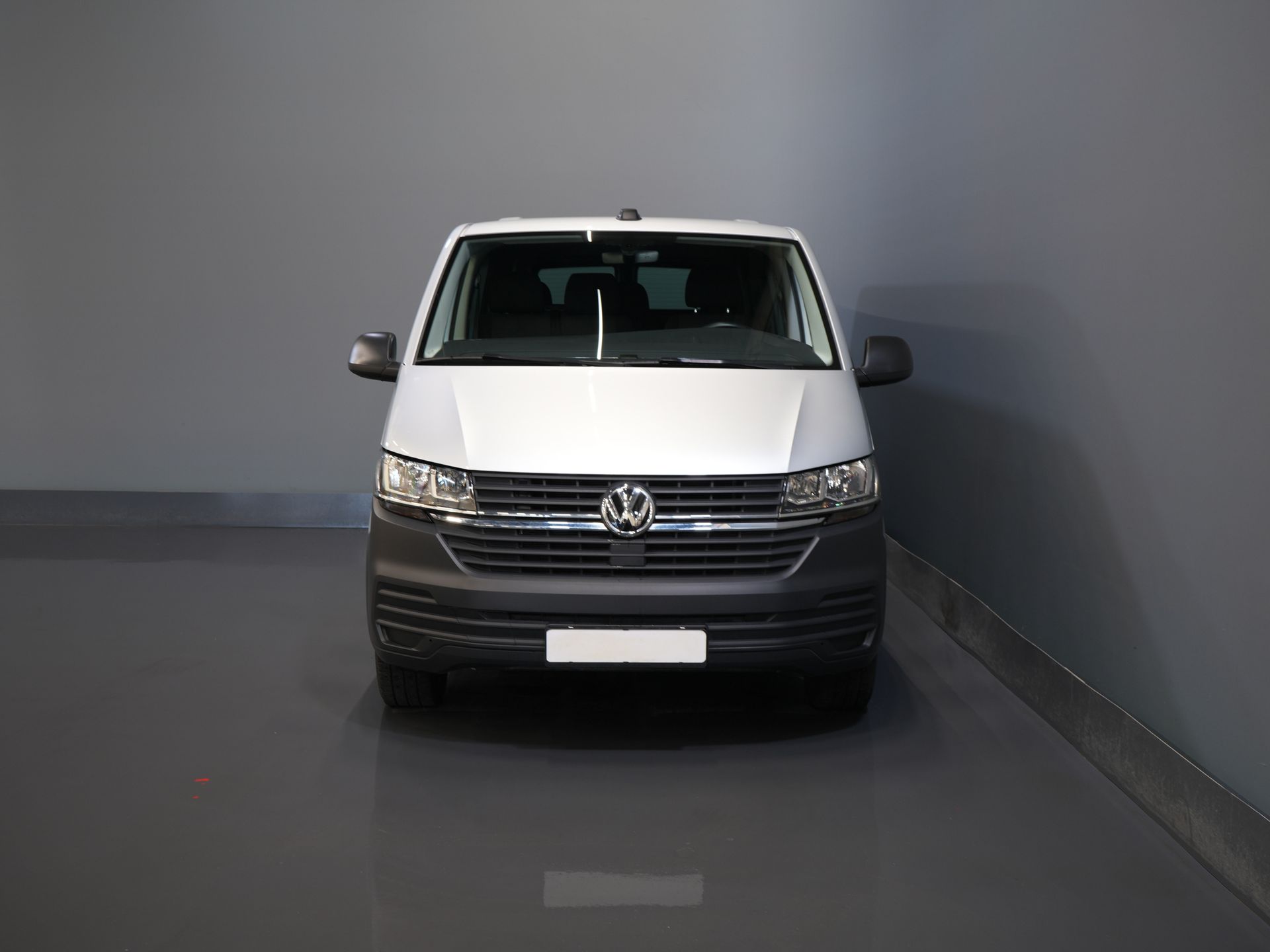 Volkswagen Transporter Bestelbus T6.1 2.0 TDI 150 pk DSG Aut. L2 DC BPM VRIJ! Dubbel Cabine 6 Pers./ Lage KM!/ Adapt.Cruise/ Navi/ Carplay/ Trekhaak 6