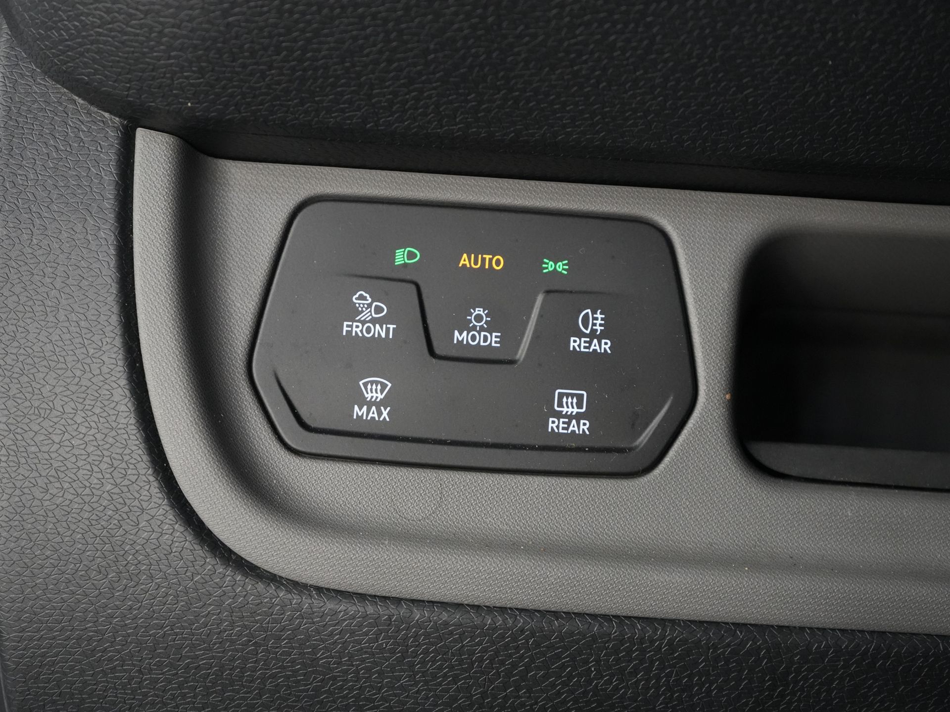 Volkswagen ID. Buzz Bestelbus Cargo 77 kWh 423km WLTP LED/ Climate/ Carplay/ Adapt. Cruise/ Stoelverw./ Camera/ PDC 15