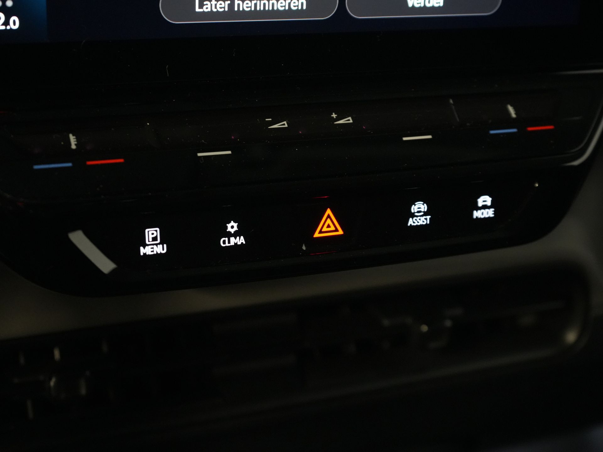 Volkswagen ID. Buzz Bestelbus Cargo 77 kWh 423km WLTP LED/ Climate/ Carplay/ Adapt. Cruise/ Stoelverw./ Camera/ PDC 18