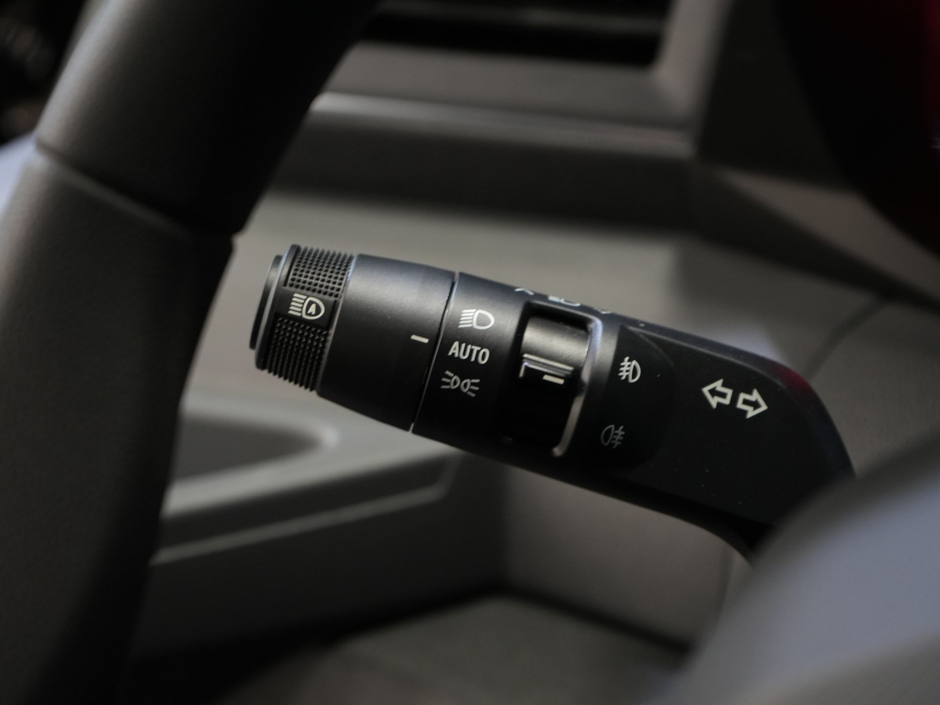 Renault Master Bestelbus T35 2.0 dCi 130 pk L2H2 Advance BPM VRIJ! LED/ 2.5t Trekverm./ Stoelverw./ Navi/ Carplay/ Camera/ Climate/ PDC/ Cruise/ Trekhaak 17