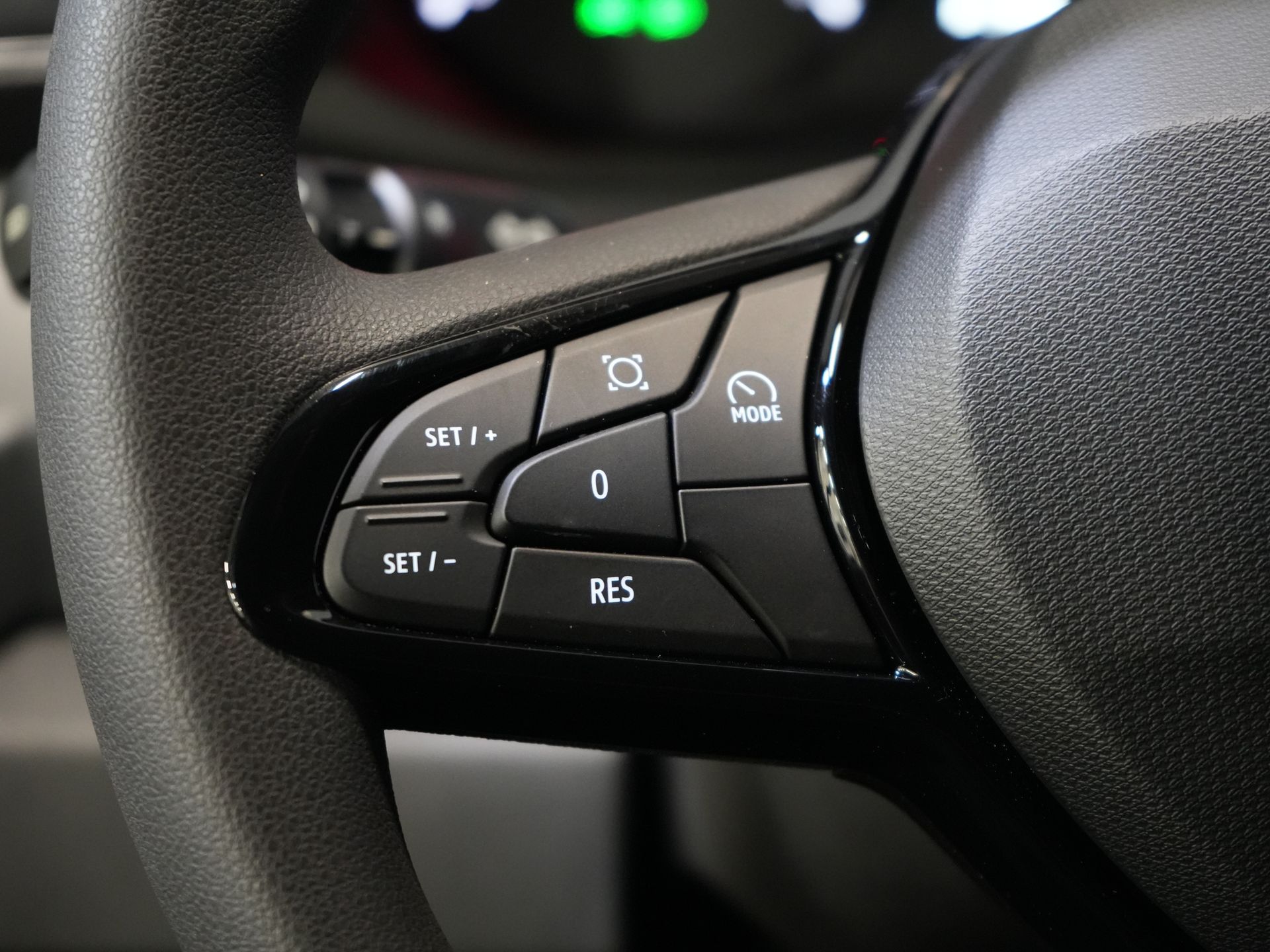 Renault Master Bestelbus T35 2.0 dCi 130 pk L2H2 Advance BPM VRIJ! LED/ 2.5t Trekverm./ Stoelverw./ Navi/ Carplay/ Camera/ Climate/ PDC/ Cruise/ Trekhaak 19