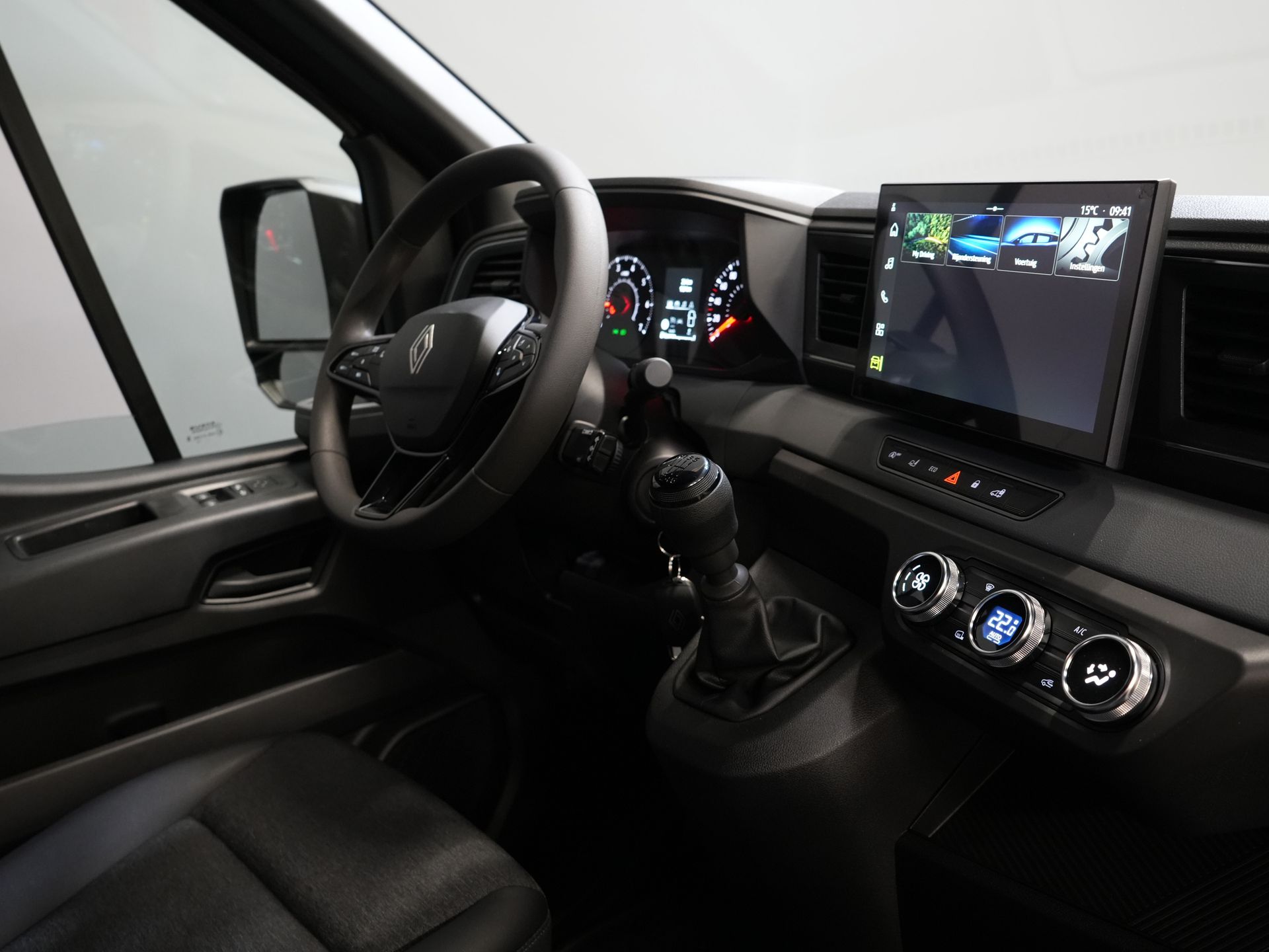 Renault Master Bestelbus T35 2.0 dCi 130 pk L2H2 Advance BPM VRIJ! LED/ 2.5t Trekverm./ Stoelverw./ Navi/ Carplay/ Camera/ Climate/ PDC/ Cruise/ Trekhaak 2