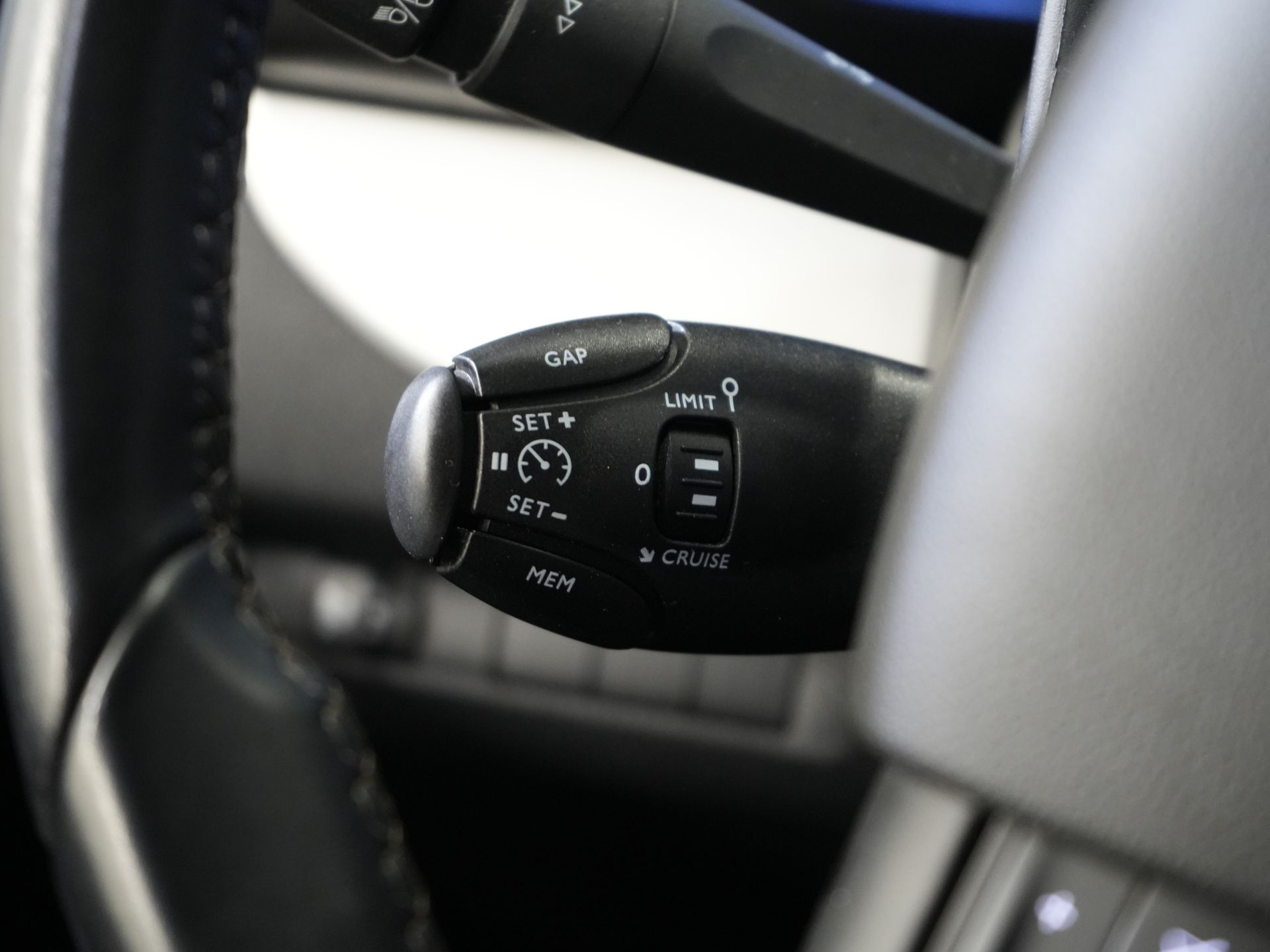 Peugeot Expert Bestelbus (Fiat Scudo) 2.0 MJ 145 pk L3 BPM VRIJ! Adapt.Cruise/ Climate/ Keyless/ Carplay/ Camera/ PDC 18