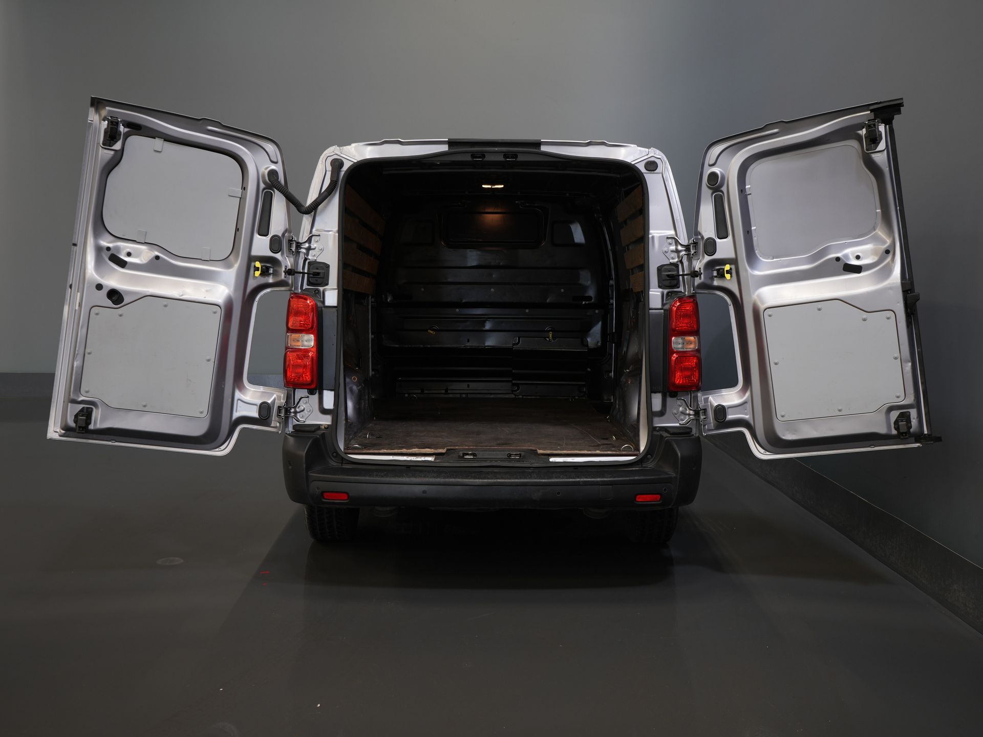 Citroën Jumpy Bestelbus (Fiat Scudo) 2.0 MJ 145 pk L3 BPM VRIJ! Adapt.Cruise/ Climate/ Keyless/ Carplay/ Camera/ PDC 4