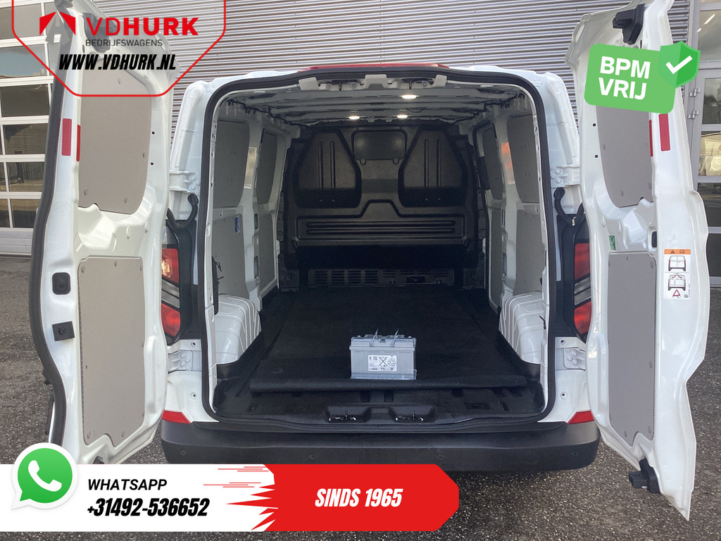 Ford Transit Custom Bestelbus 2.0 TDCI 136 pk Aut. L2 Trend BPM VRIJ! LED/ Carplay/ Camera/ Climate/ PDC/ Cruise 4