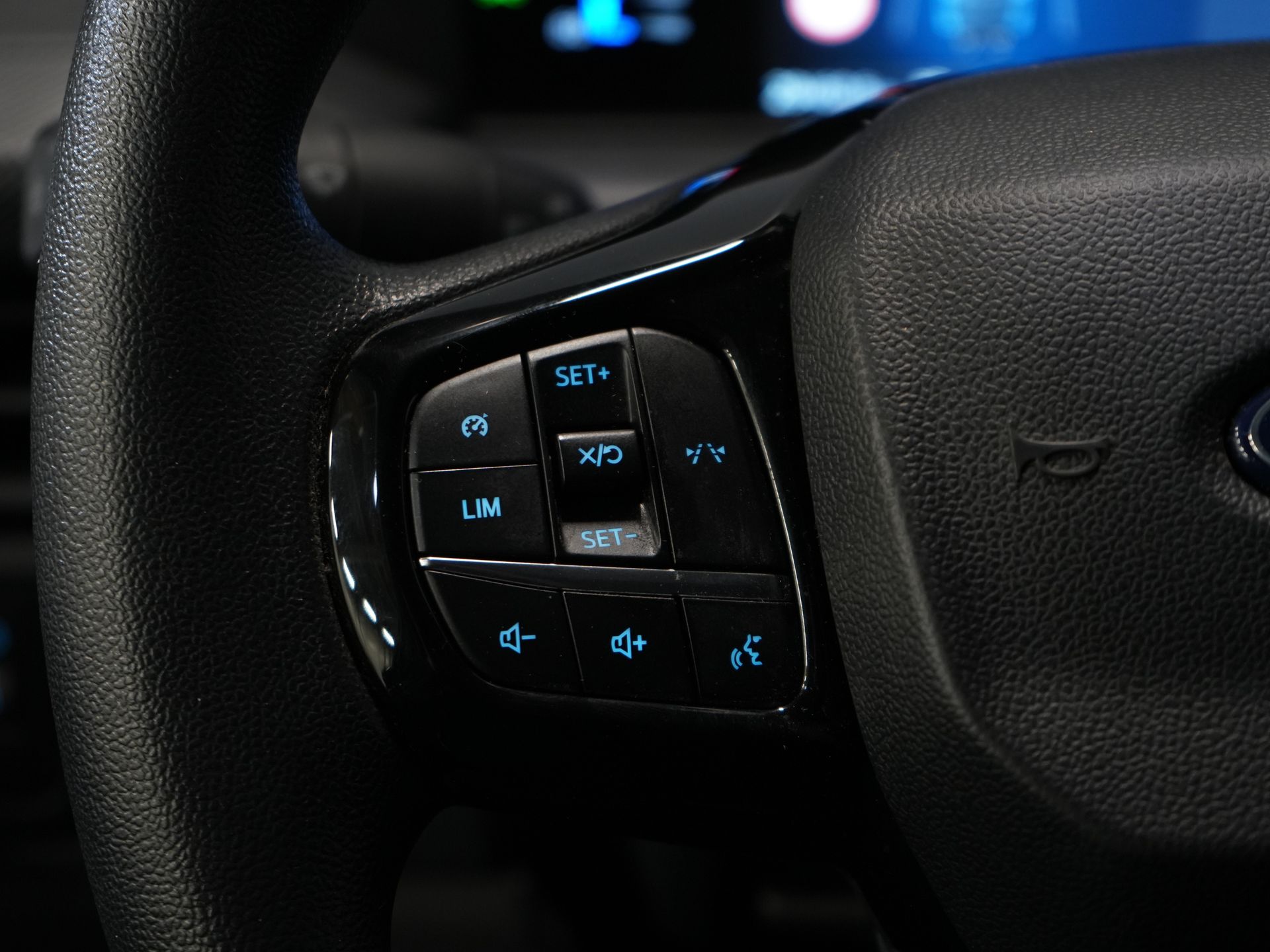 Ford Transit Custom Bestelbus 2.0 TDCI 136 pk Aut. L2 Trend BPM VRIJ! LED/ Carplay/ Camera/ Climate/ PDC/ Cruise 17