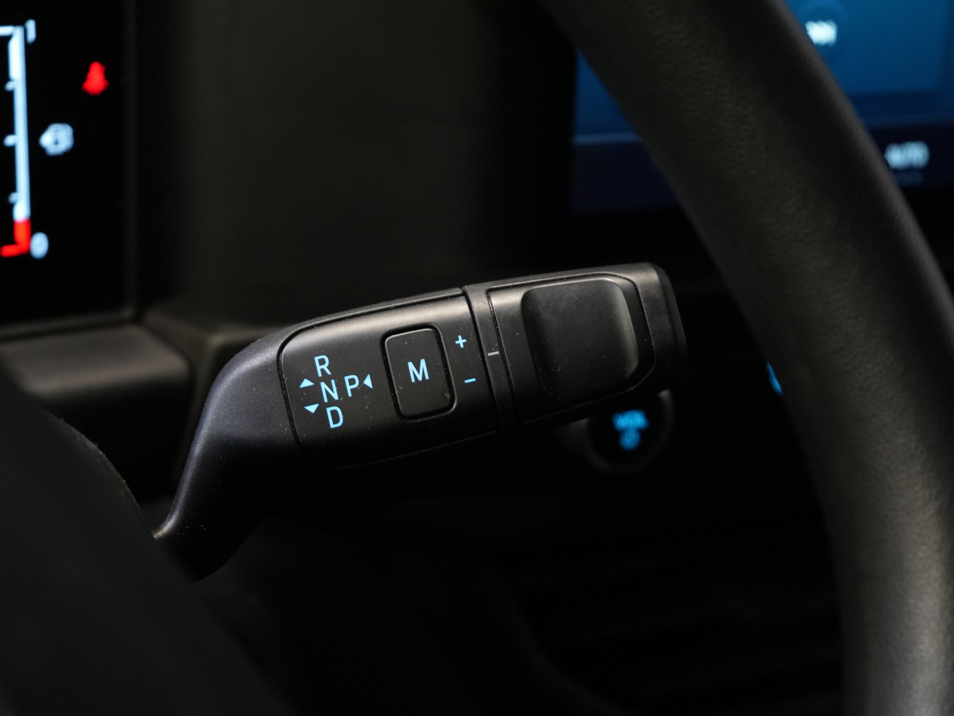 Ford Transit Custom Bestelbus 2.0 TDCI 136 pk Aut. L2 Trend BPM VRIJ! LED/ Carplay/ Camera/ Climate/ PDC/ Cruise 19