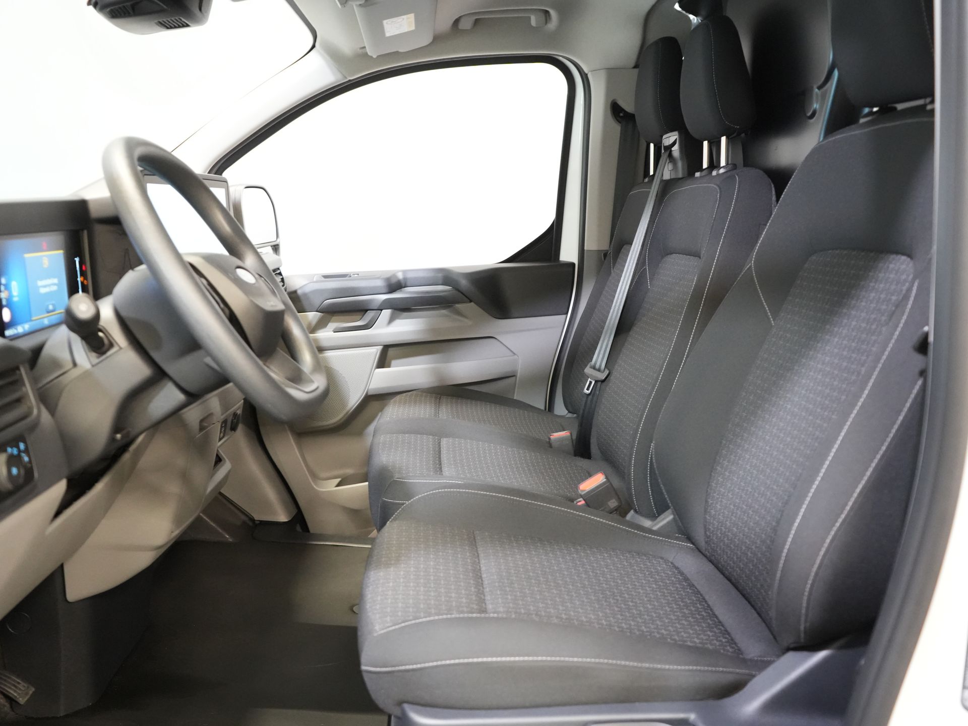 Ford Transit Custom Bestelbus 2.0 TDCI 136 pk Aut. L2 Trend BPM VRIJ! LED/ Carplay/ Camera/ Climate/ PDC/ Cruise 11