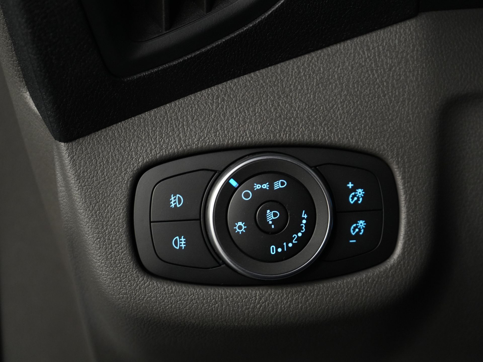 Ford Transit Connect Bestelbus 1.0 BENZINE 100 pk BPM VRIJ! Garantie t/m 06-2029 3 Pers./ Airco/ PDC/ DAB 15