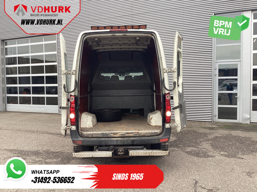 Volkswagen Crafter Bestelbus 50 2.5 TDI Aut. L2H2 DC Dubbel Cabine EXPORT 5 cil/ 3.5t Trekverm./ Airco/ 6 Pers./ 270Gr.Deuren/ Trekhaak 4