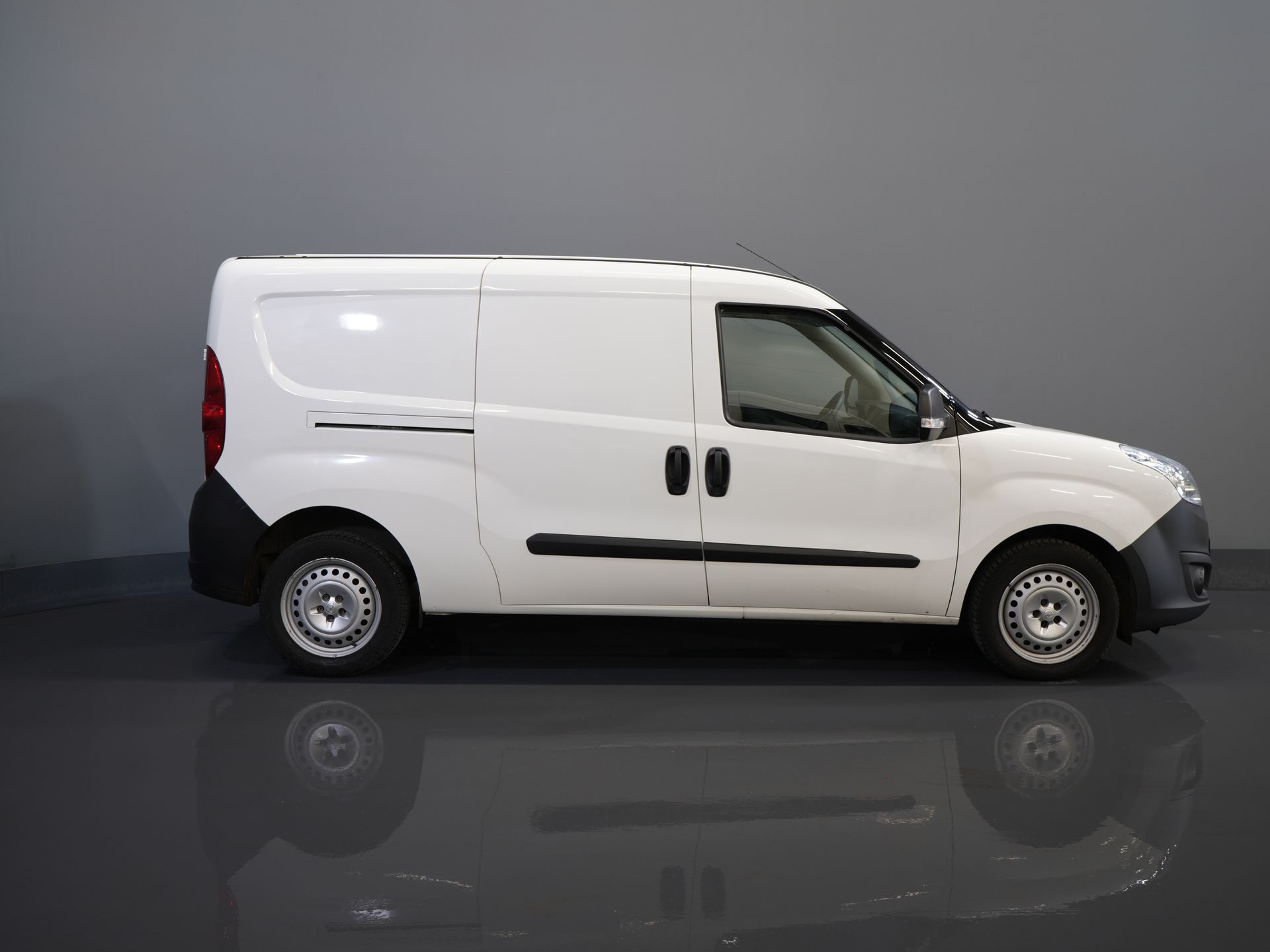 Opel Combo Bestelbus 1.3 CDTi 100 pk L2 MARGE BPM VRIJ! BOTT Inrichting/ Cruise/ PDC/ Airco/ Trekhaak 10