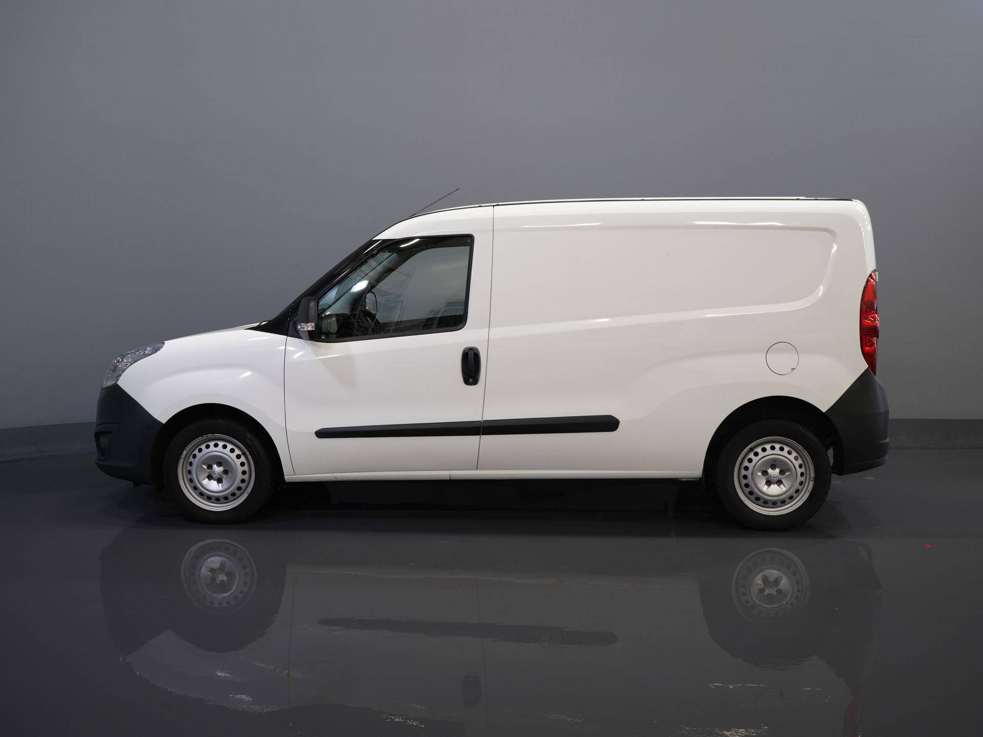 Opel Combo Bestelbus 1.3 CDTi 100 pk L2 MARGE BPM VRIJ! BOTT Inrichting/ Cruise/ PDC/ Airco/ Trekhaak 9