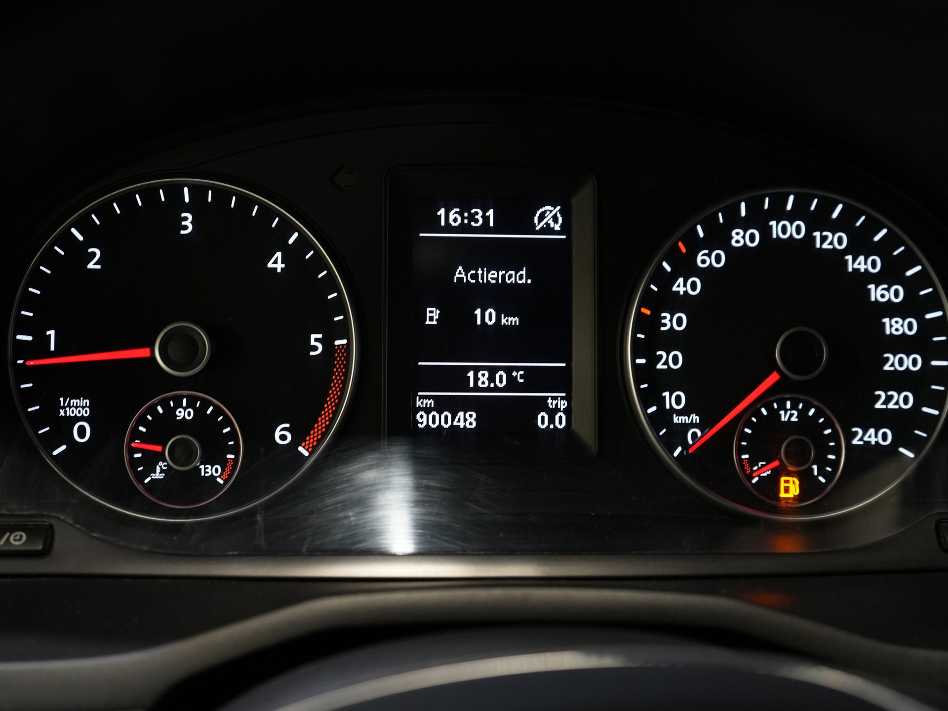 Volkswagen Caddy Bestelbus 2.0 TDI 100 pk DSG Aut. BPM VRIJ! Edition 35 Carplay/ Stoelverw./ Standkachel/ Cruise/ Airco/ PDC/ LMV/ Dakdragers/ Trekhaak/ In 19