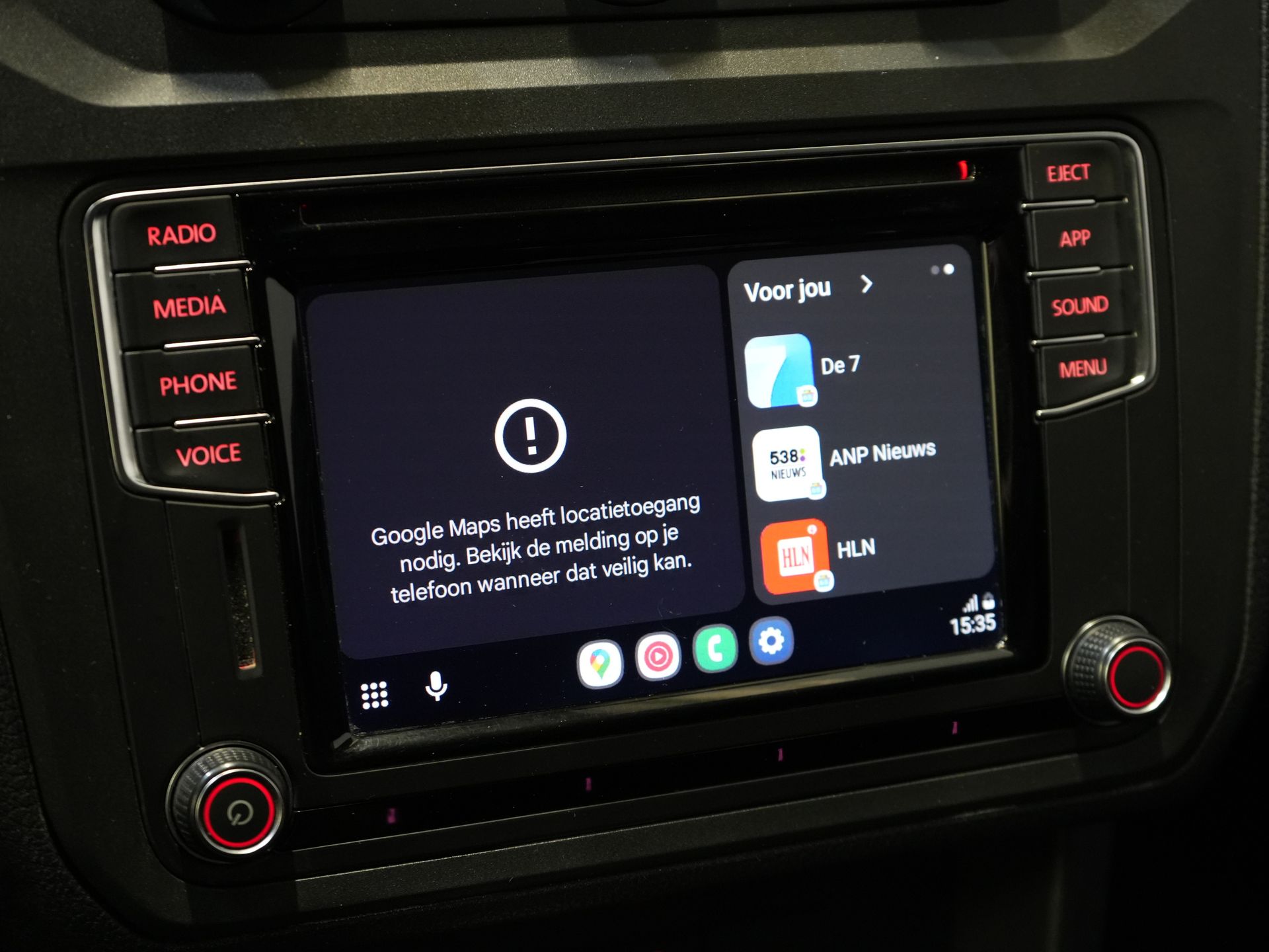 Volkswagen Caddy Bestelbus 2.0 TDI 100 pk DSG Aut. BPM VRIJ! Edition 35 Carplay/ Stoelverw./ Standkachel/ Cruise/ Airco/ PDC/ LMV/ Dakdragers/ Trekhaak/ In 25