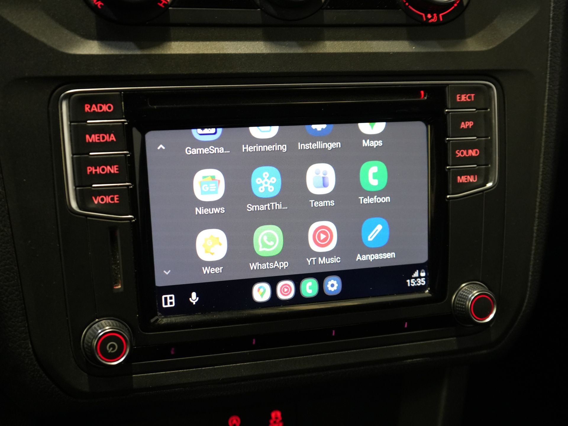 Volkswagen Caddy Bestelbus 2.0 TDI 100 pk DSG Aut. BPM VRIJ! Edition 35 Carplay/ Stoelverw./ Standkachel/ Cruise/ Airco/ PDC/ LMV/ Dakdragers/ Trekhaak/ In 26