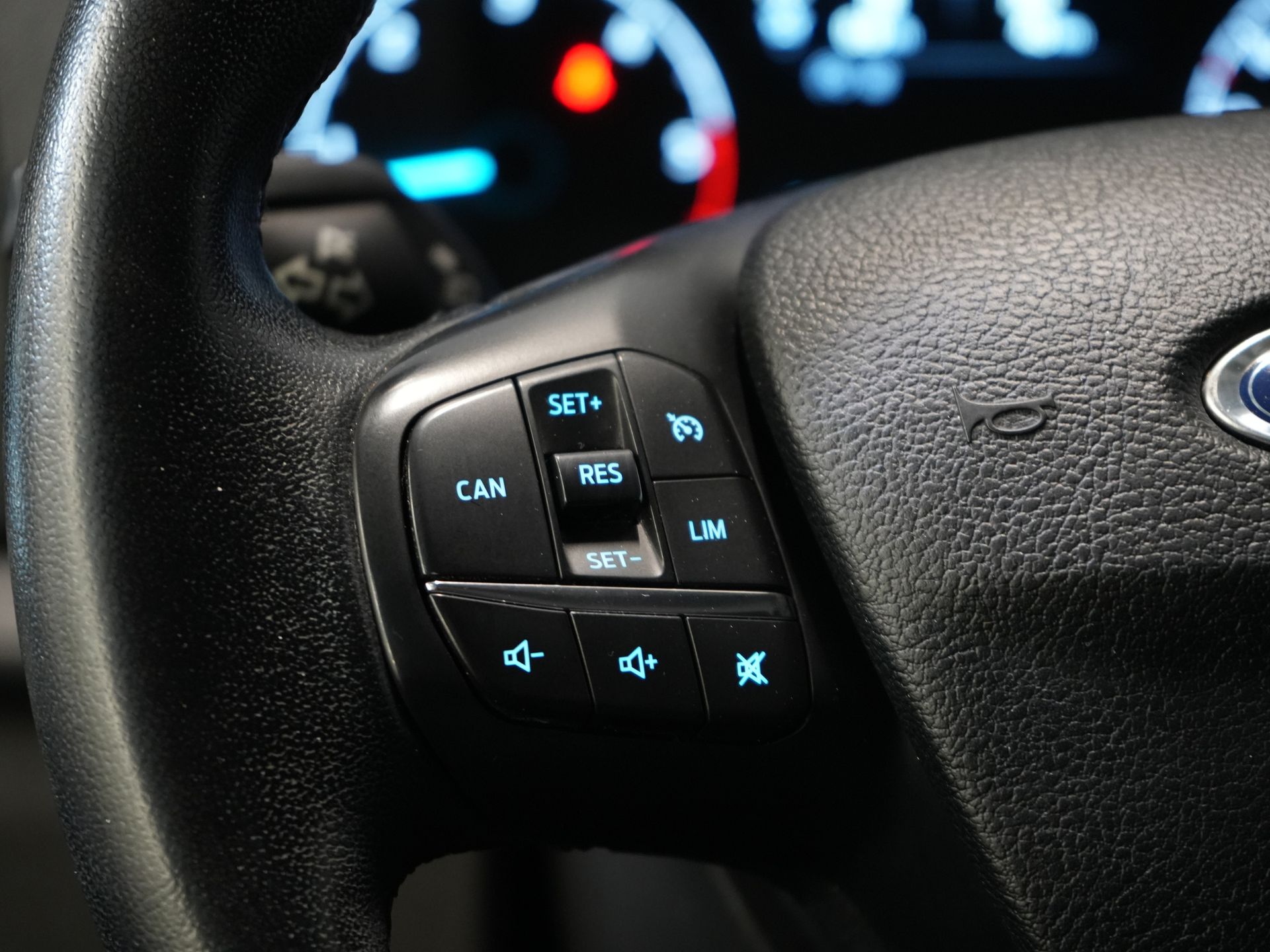 Ford Transit Bestelbus 350 2.0 TDCI 170 pk Aut. L2H2 BPM VRIJ! Carplay/ Navi/ Camera/ Inrichting/ Trekhaak/ PDC/ Cruise/ Airco 18