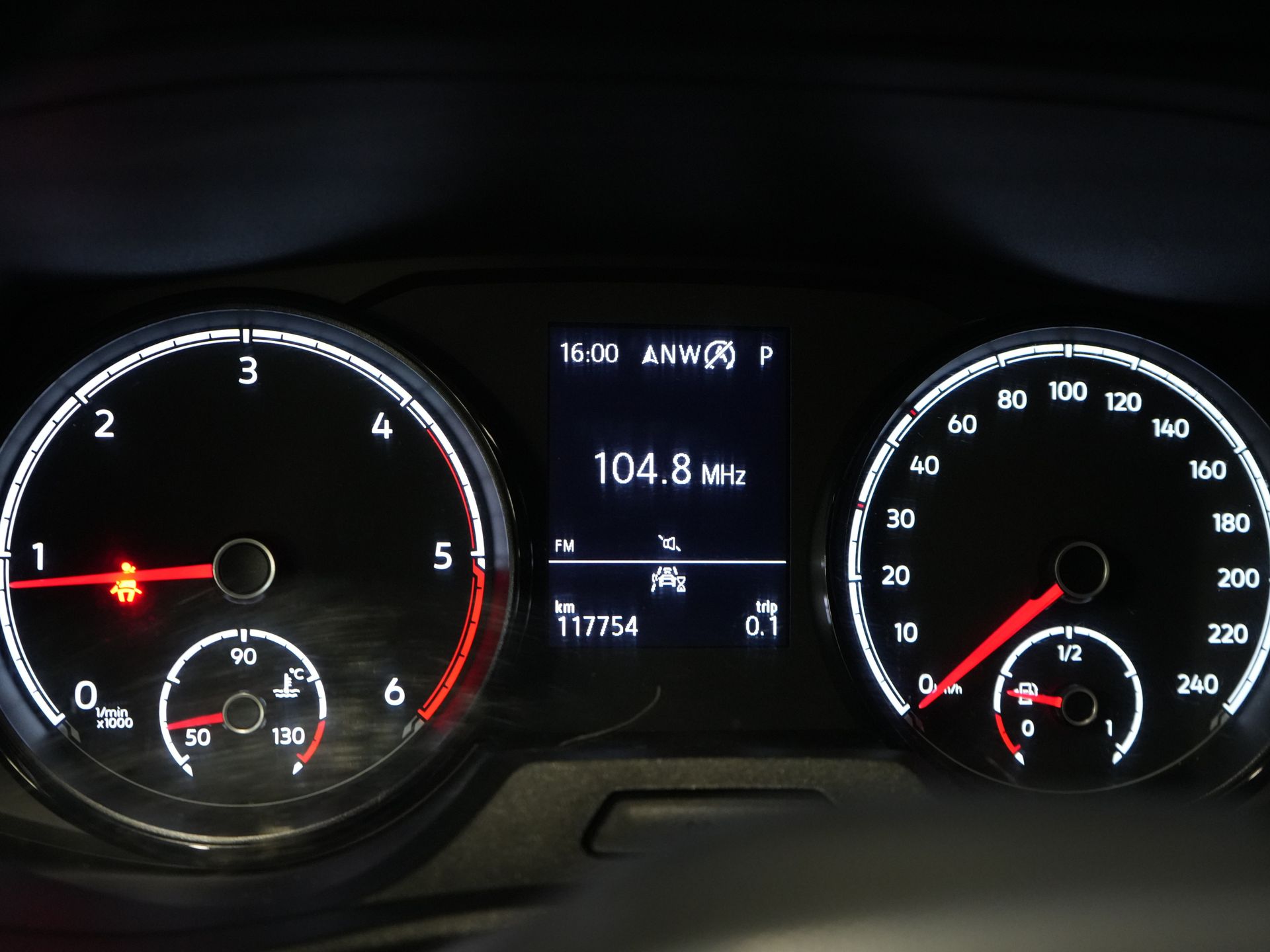 Volkswagen Transporter Bestelbus 2.0 TDI 150 pk DSG Aut. L2 BPM VRIJ! Adapt.Cruise/ LED/ 2x Schuifdeur/ Carplay/ Stoelverw./ Airco/ Navi/ PDC/ 17