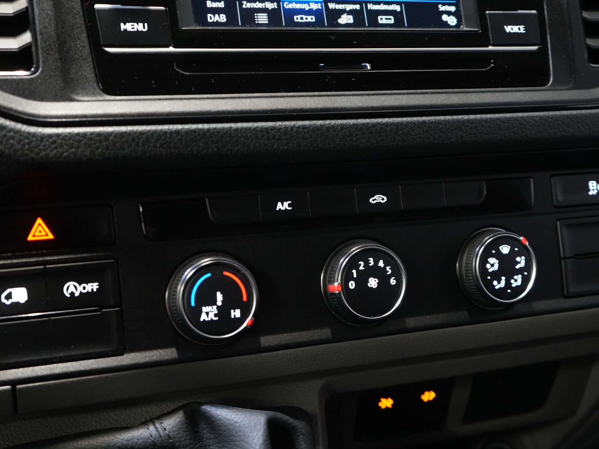 Volkswagen Crafter Bestelbus 35 2.0 TDI 140 pk L5H3 BPM VRIJ! 2x Schuifdeuren/ 270 Gr.Deuren/ Carplay/ Camera/ Airco 18