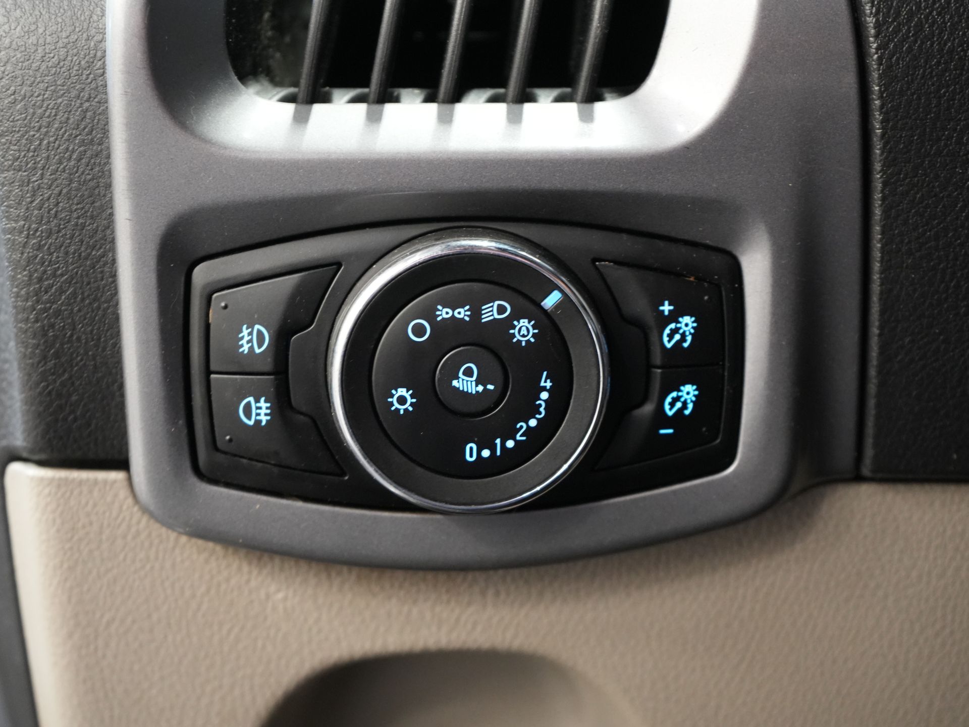 Ford Transit Custom Bestelbus 2.2 TDCI Trend Dubbel Cabine DC L2 BPM VRIJ! NL Auto/ Leder/ Stoelverw./ Camera/ PDC/ LMV/ Sidesteps 17