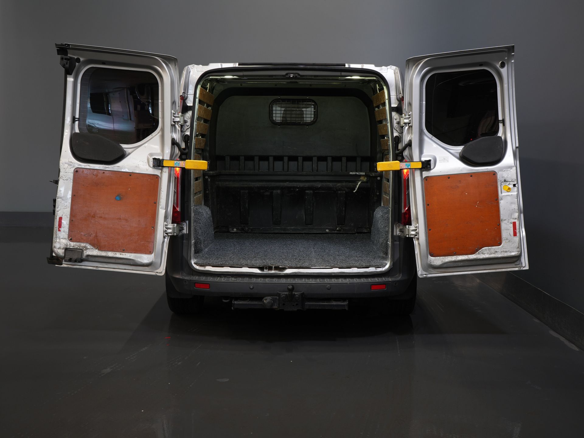 Ford Transit Custom Bestelbus 2.2 TDCI Trend Dubbel Cabine DC L2 BPM VRIJ! NL Auto/ Leder/ Stoelverw./ Camera/ PDC/ LMV/ Sidesteps 4