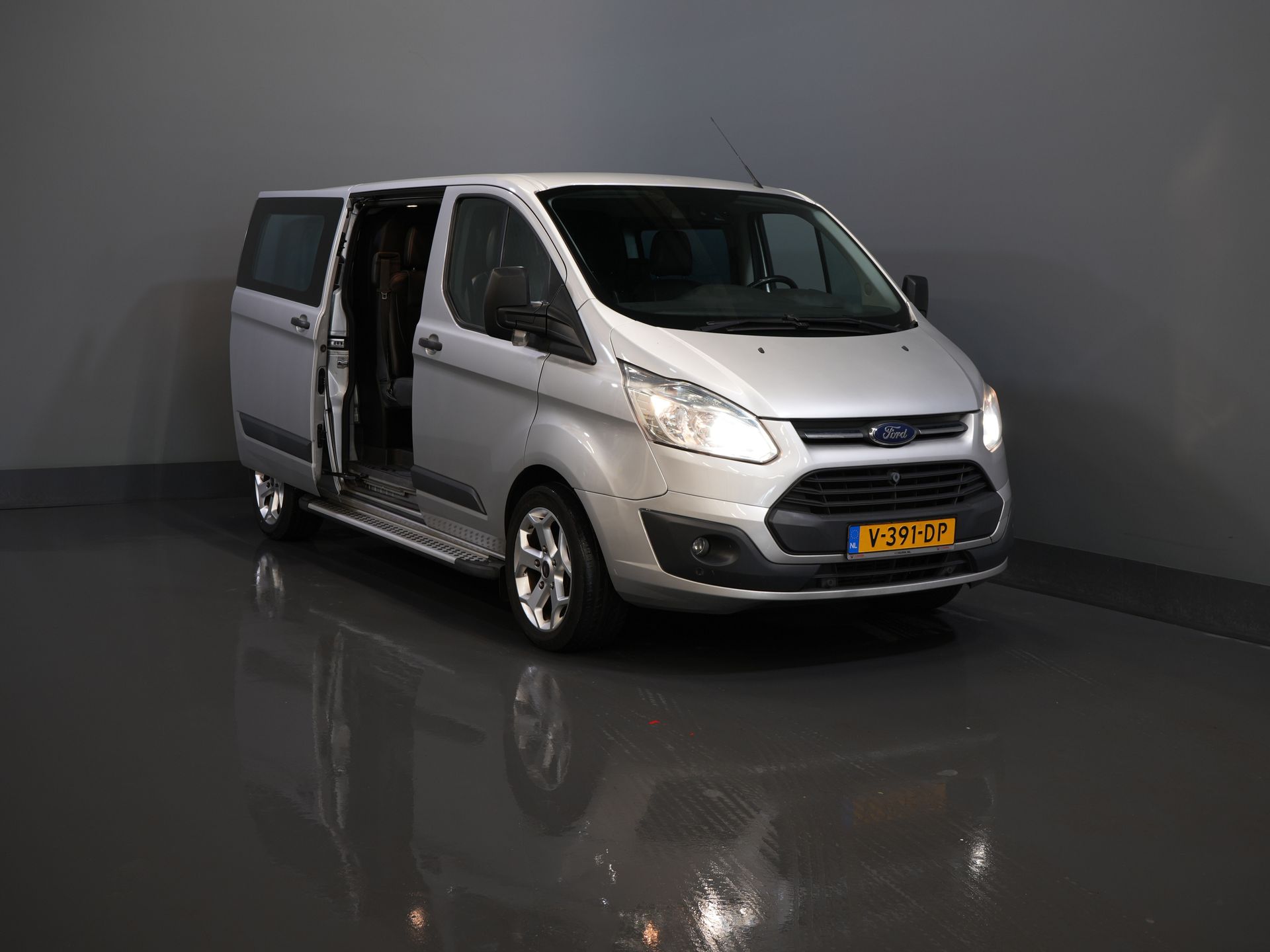 Ford Transit Custom Bestelbus 2.2 TDCI Trend Dubbel Cabine DC L2 BPM VRIJ! NL Auto/ Leder/ Stoelverw./ Camera/ PDC/ LMV/ Sidesteps 8