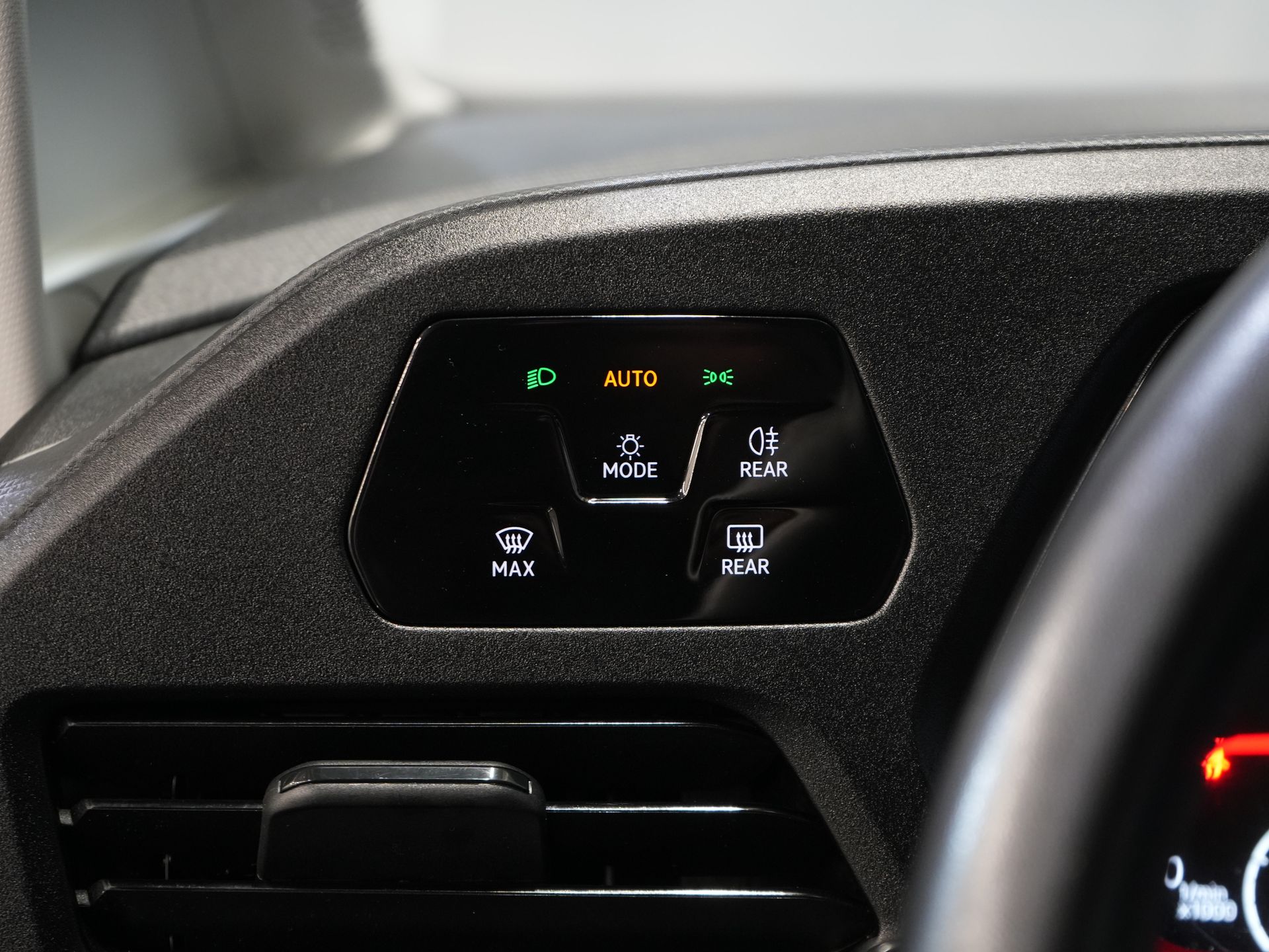 Volkswagen Caddy Cargo Bestelbus 2.0 TDI 125 pk DSG Aut. BPM VRIJ! NL Auto/ Camera/ Cruise/ PDC/ Airco/ Trekhaak 17