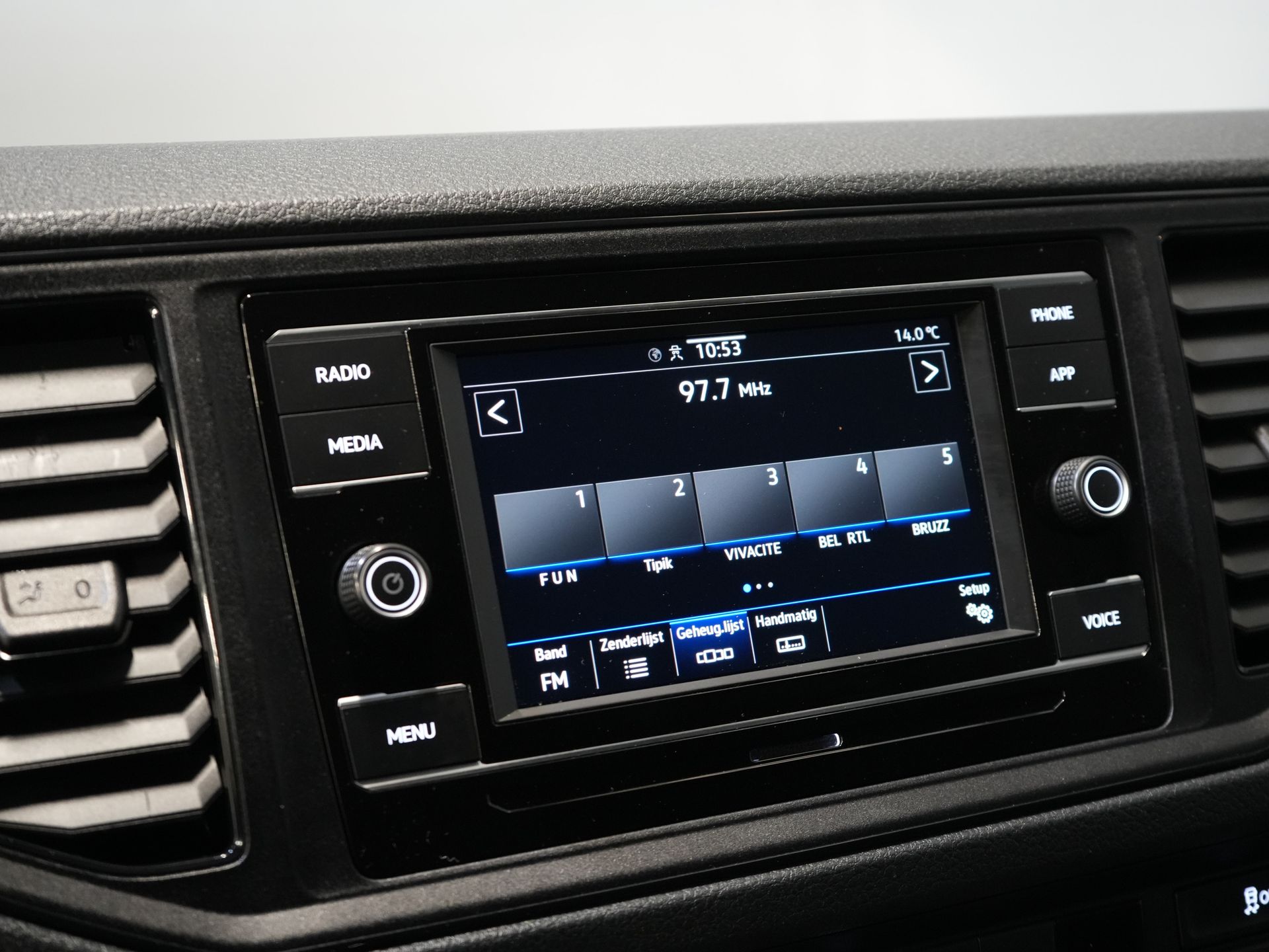 Volkswagen Crafter Bestelbus 35 2.0 TDI 140 pk DSG Aut. L3H3 BPM VRIJ! Carplay/ Camera/ Cruise/ Trekhaak/ Betimmerd/ Airco 22