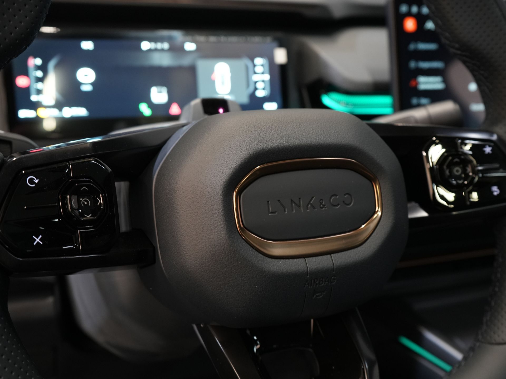 Lynk & Co 08 SUV 1.5 More PHEV 200km Elek./ Harman&Kardon/ Pano/ Stoelmassage & koeling/ Elek.Klep/ Adapt.Cruise 20