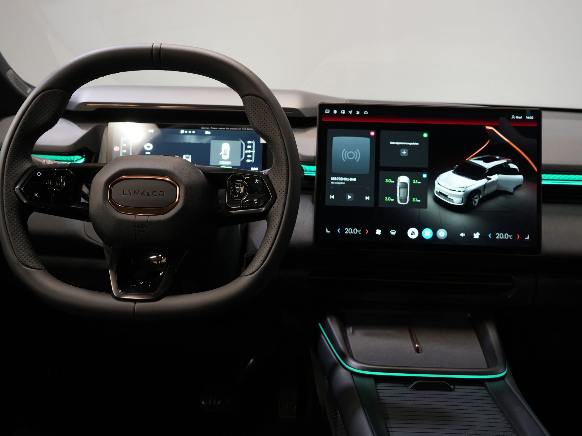 Lynk & Co 08 SUV 1.5 More PHEV 200km Elek./ Harman&Kardon/ Pano/ Stoelmassage & koeling/ Elek.Klep/ Adapt.Cruise 23