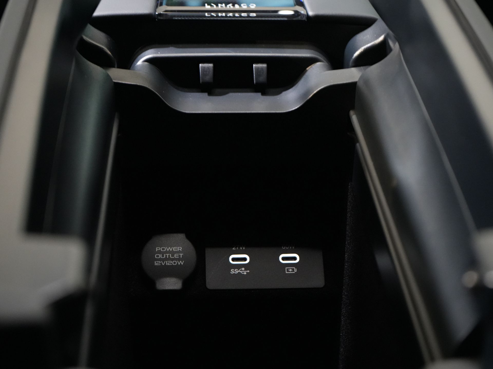 Lynk & Co 08 SUV 1.5 More PHEV 200km Elek./ Harman&Kardon/ Pano/ Stoelmassage & koeling/ Elek.Klep/ Adapt.Cruise 24