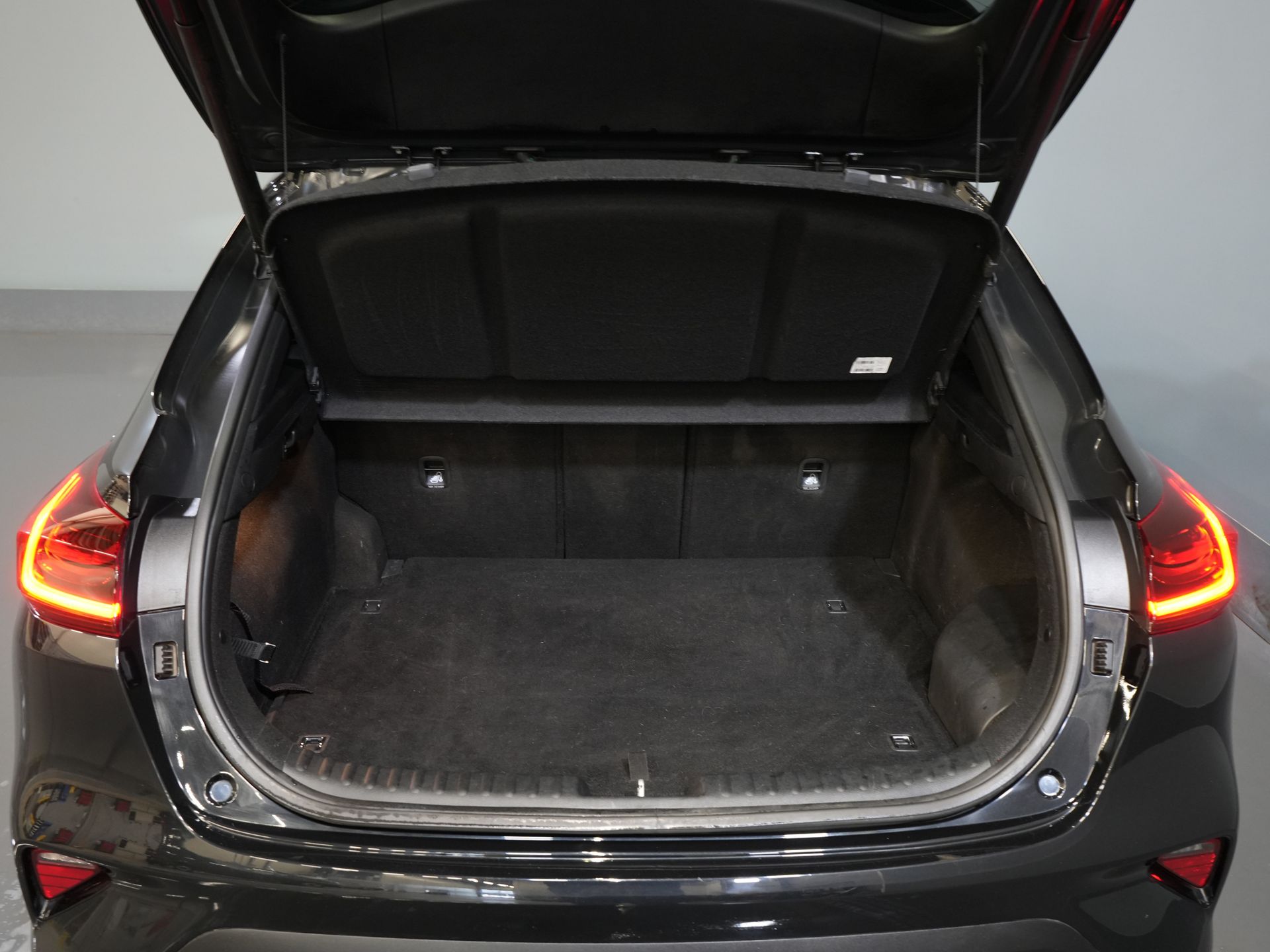 Kia Xceed SUV 1.6 GDi PHEV Dynamic Line Virtual Cockpit/ LED/ Adapt.Cruise/ Navi/ Climate/ Camera/ PDC/ Elek.Klep 14