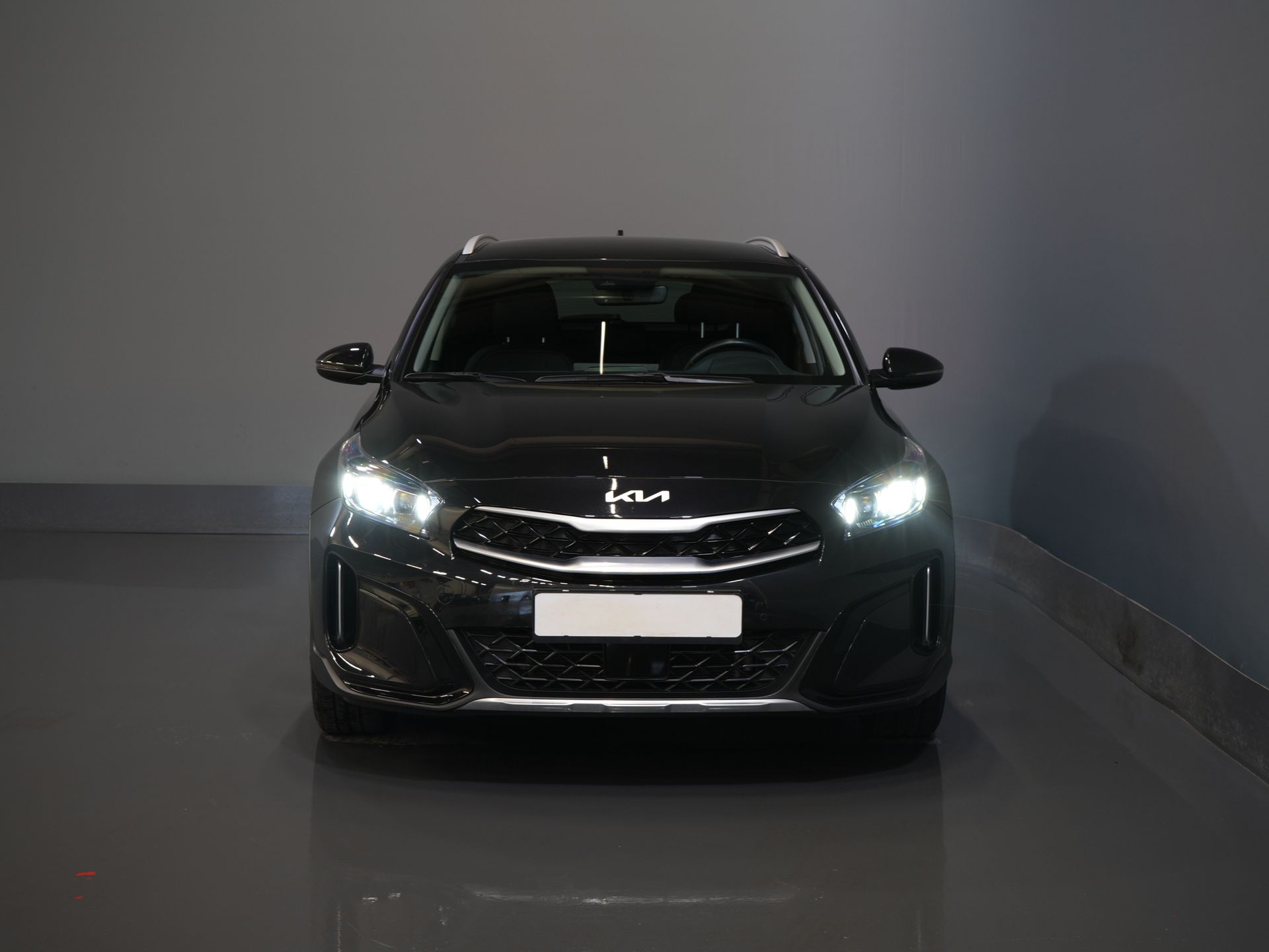 Kia Xceed SUV 1.6 GDi PHEV Dynamic Line Virtual Cockpit/ LED/ Adapt.Cruise/ Navi/ Climate/ Camera/ PDC/ Elek.Klep 6