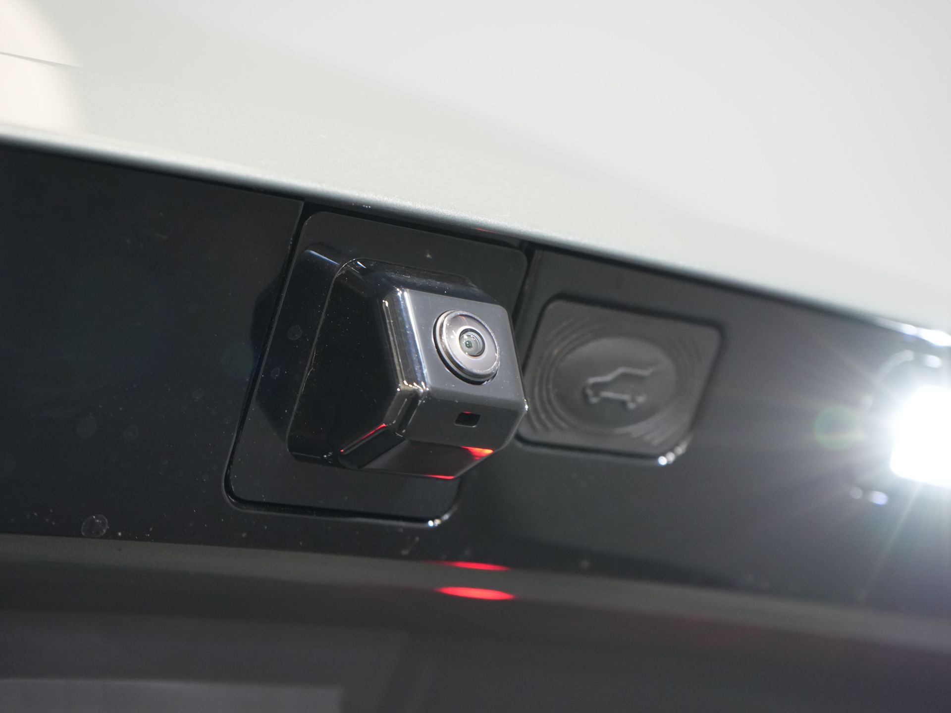 Lynk & Co 08 SUV 1.5 More PHEV 200km Elek./ Harman&Kardon/ Pano/ Stoelmassage & koeling/ Elek.Klep/ Adapt.Cruise 16