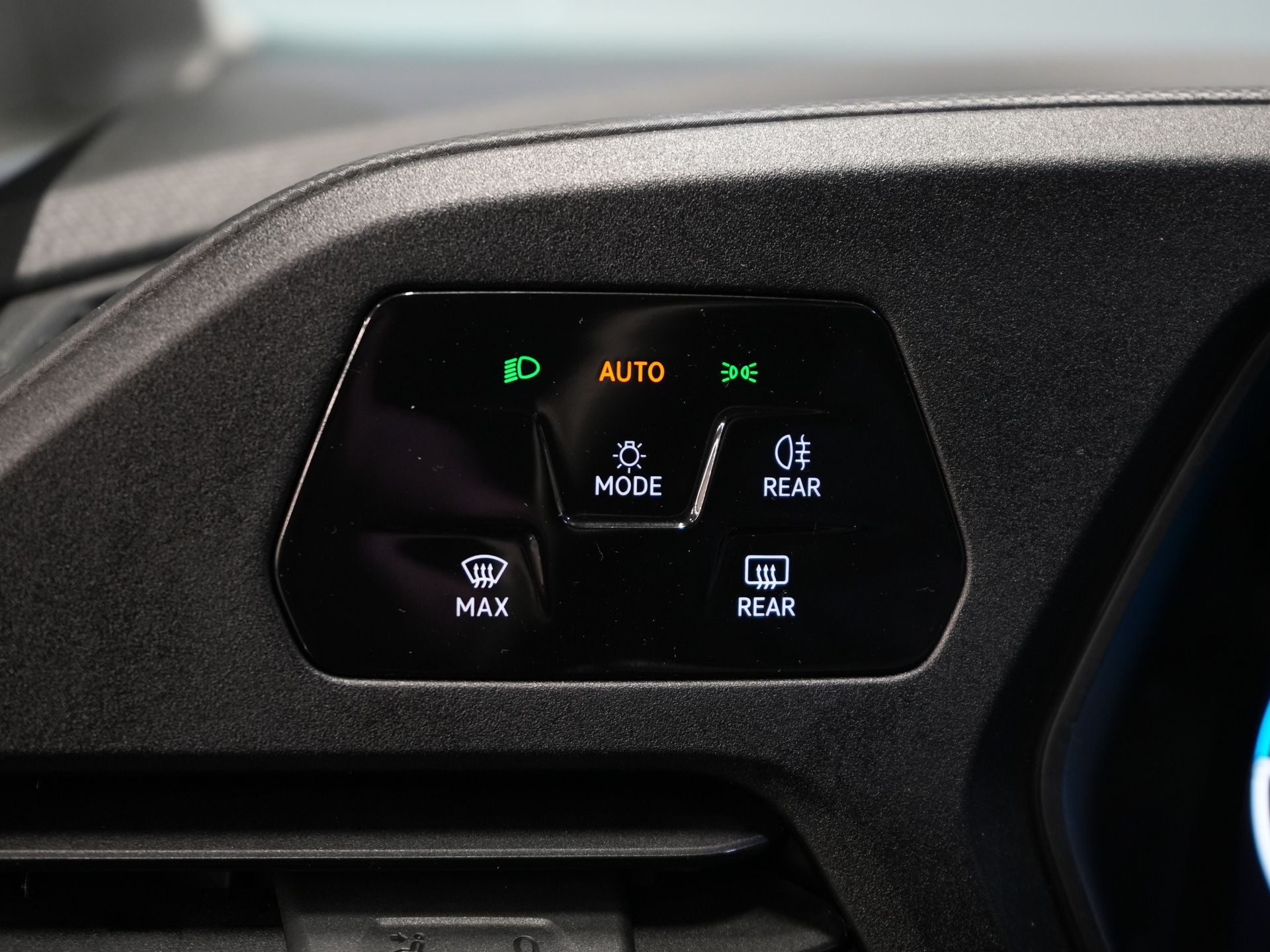 Volkswagen Caddy Cargo Bestelbus 2.0 TDI 125 pk DSG Aut. BPM VRIJ! Black Edition/ LED/ Virtual Cockpit/ Leder/ Adapt. Cruise/ Carplay/ Stoelverw./ Camera 17