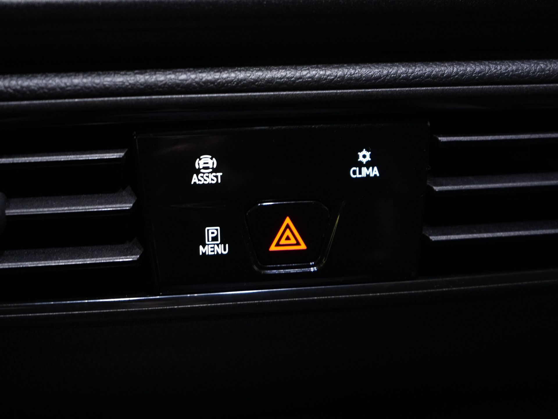 Volkswagen Caddy Cargo Bestelbus 2.0 TDI 125 pk DSG Aut. BPM VRIJ! Black Edition/ LED/ Virtual Cockpit/ Leder/ Adapt. Cruise/ Carplay/ Stoelverw./ Camera 21