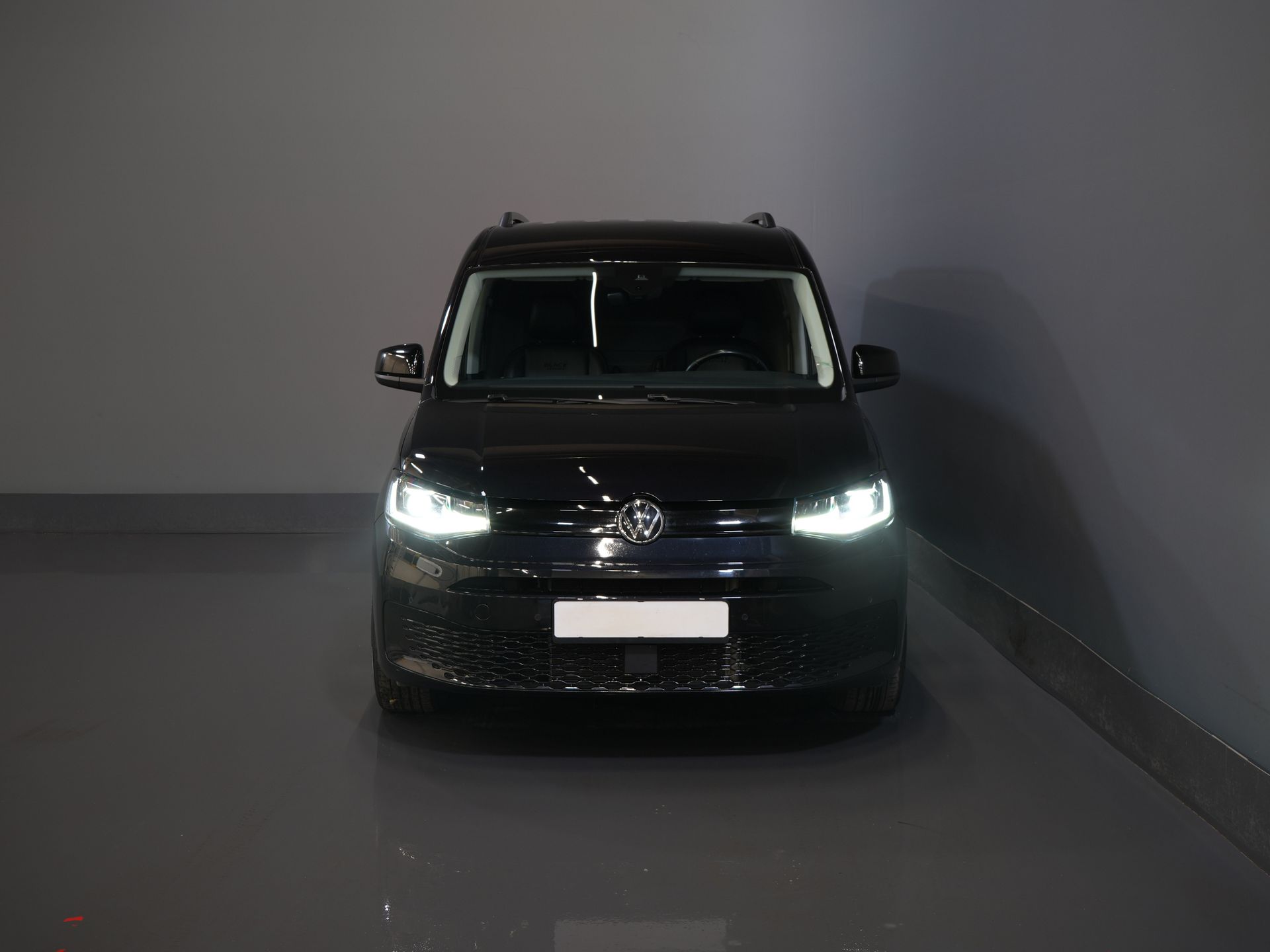 Volkswagen Caddy Cargo Bestelbus 2.0 TDI 125 pk DSG Aut. BPM VRIJ! Black Edition/ LED/ Virtual Cockpit/ Leder/ Adapt. Cruise/ Carplay/ Stoelverw./ Camera 6