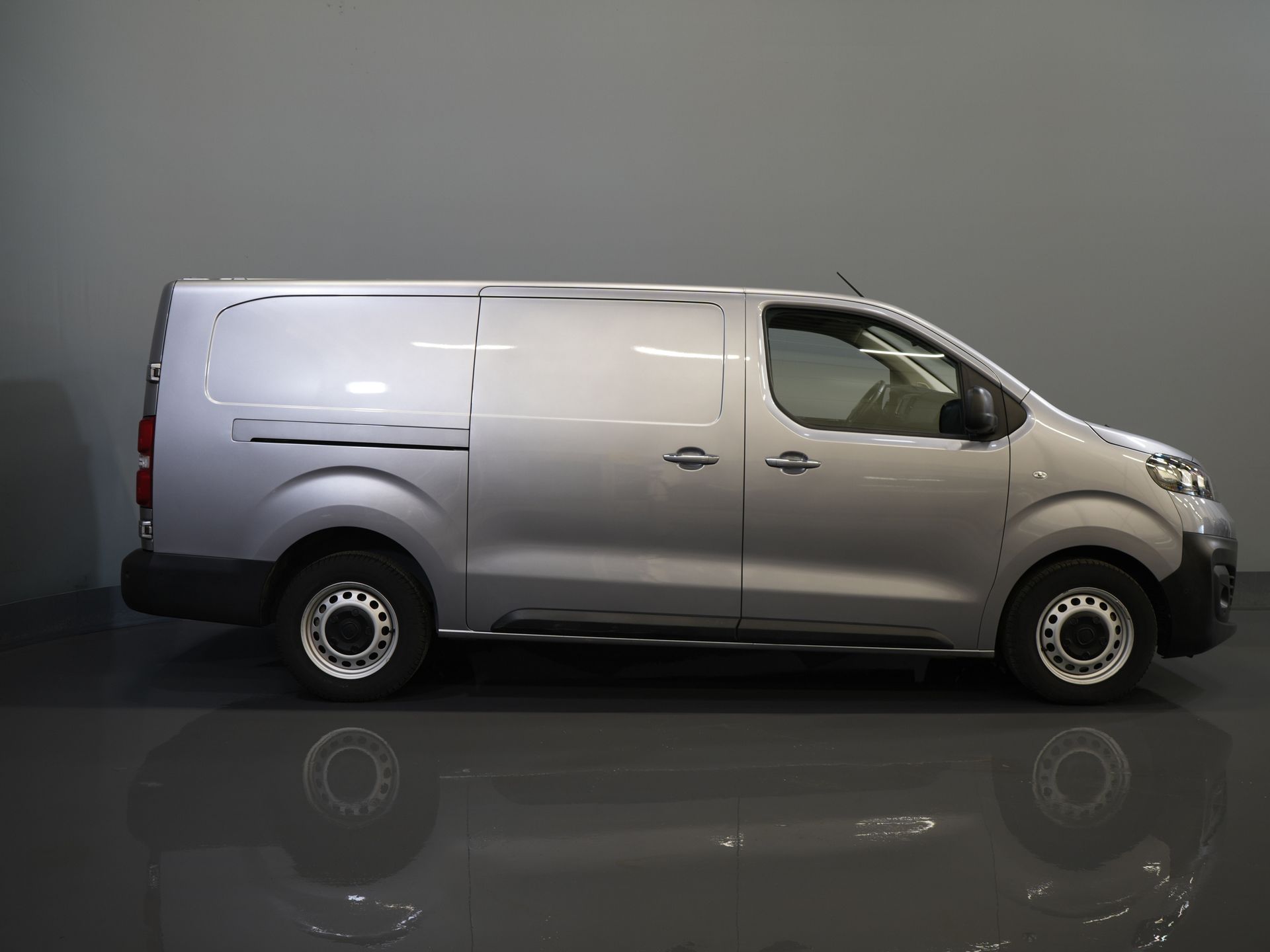 Fiat Scudo Bestelbus 2.0 MJ 145 pk L3 BPM VRIJ! Adapt.Cruise/ Climate/ Keyless/ Carplay/ Camera/ PDC 10