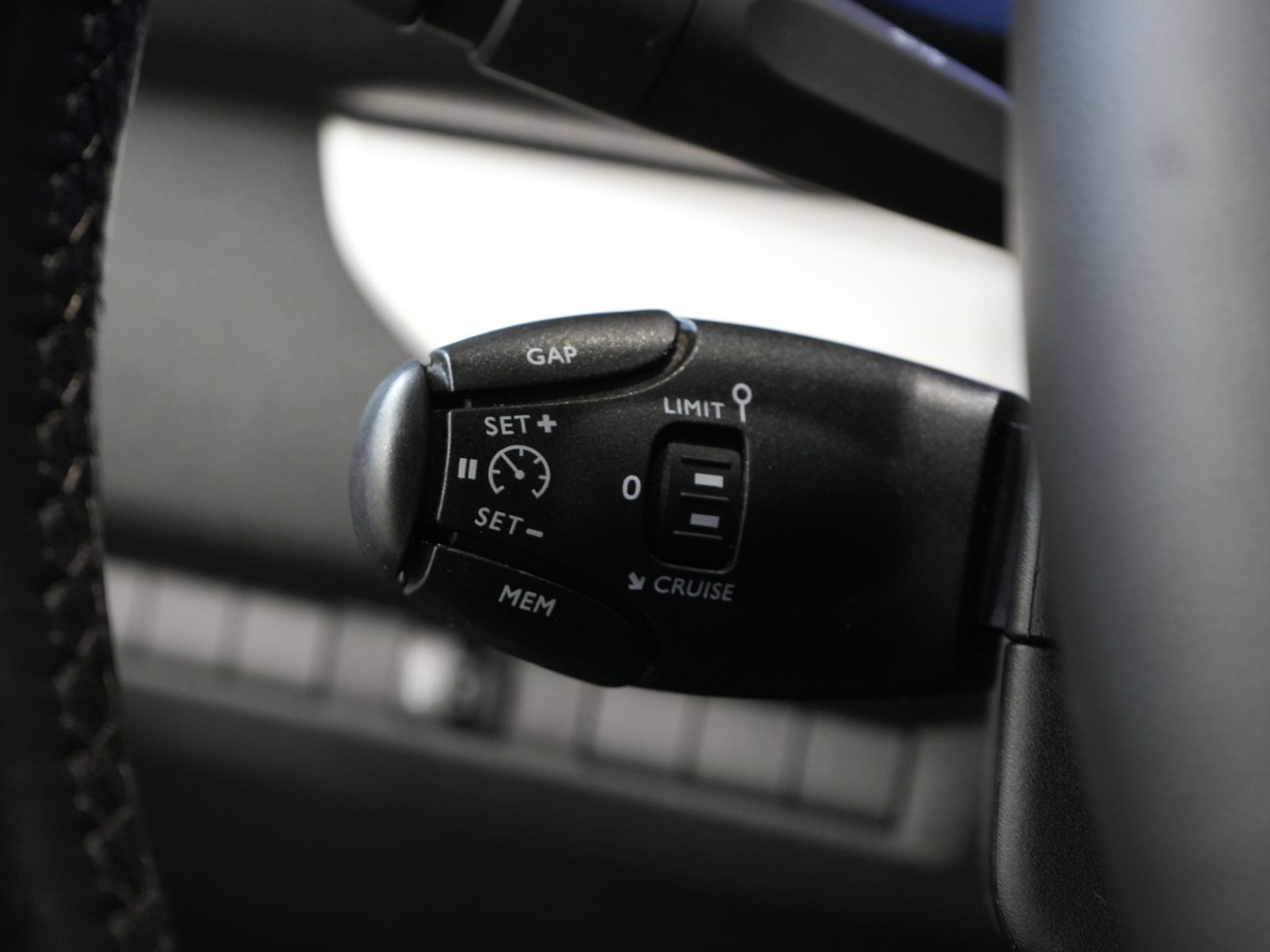 Fiat Scudo Bestelbus 2.0 MJ 145 pk L3 BPM VRIJ! Adapt.Cruise/ Climate/ Keyless/ Carplay/ Camera/ PDC 17