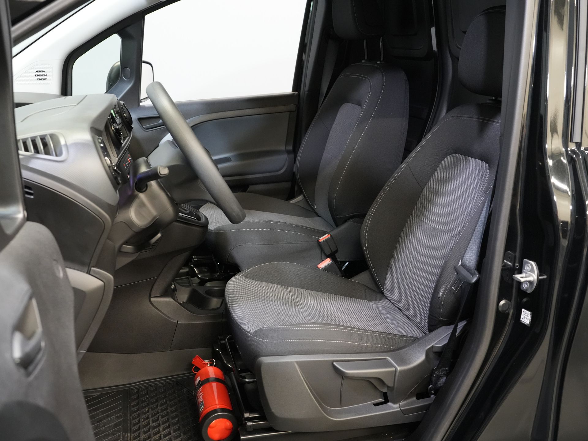 Mercedes-Benz eCitan Bestelbus 51 kWh 284 km WLTP LED/ Climate/ Stoelverw./ Camera/ PDC/ DAB 11