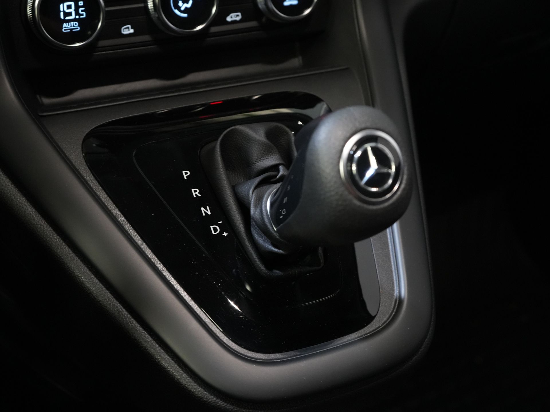 Mercedes-Benz eCitan Bestelbus 51 kWh 284 km WLTP LED/ Climate/ Stoelverw./ Camera/ PDC/ DAB 18