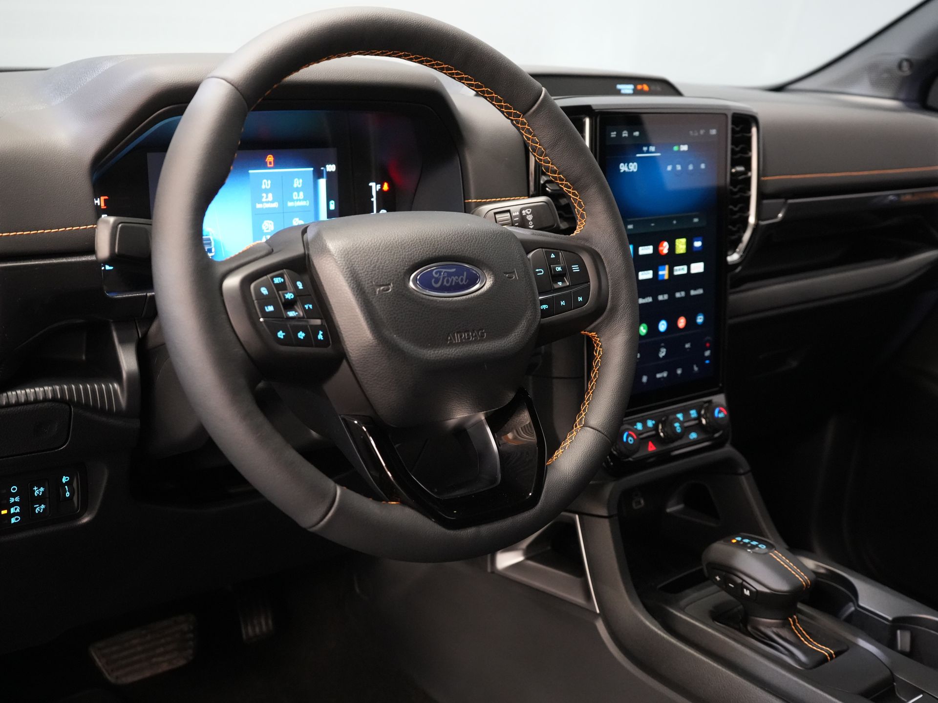 Ford Ranger Pick-Up Ford Ranger Wildtrak 2.3 PHEV Double Cab 4x4/ B&O/ Elek. Roll Cover/ Tech-Pack/ Adapt.Cruise/ 3.5t Trekverm./ 360 Camera/ Leder/ 13