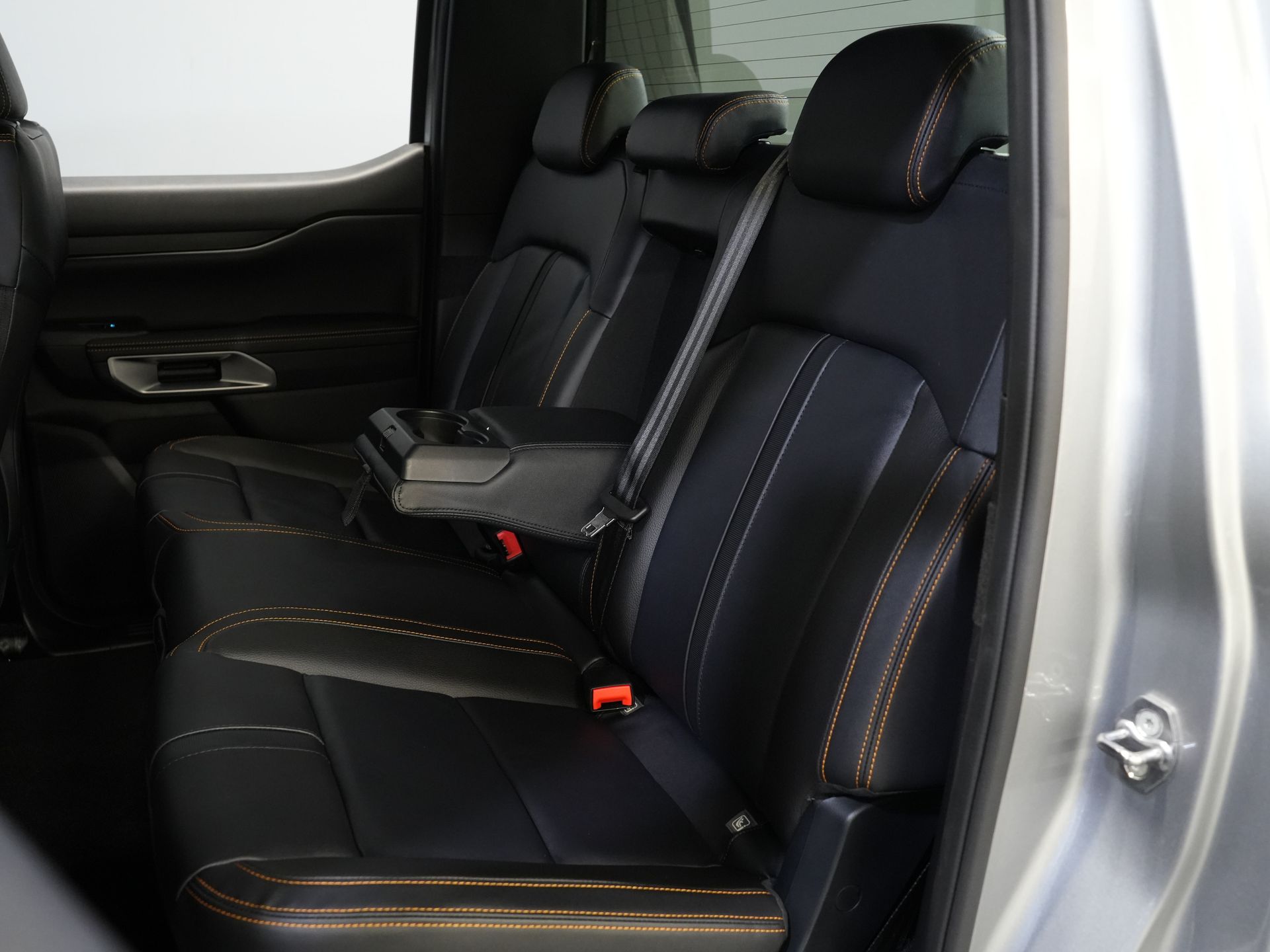 Ford Ranger Pick-Up Ford Ranger Wildtrak 2.3 PHEV Double Cab 4x4/ B&O/ Elek. Roll Cover/ Tech-Pack/ Adapt.Cruise/ 3.5t Trekverm./ 360 Camera/ Leder/ 18