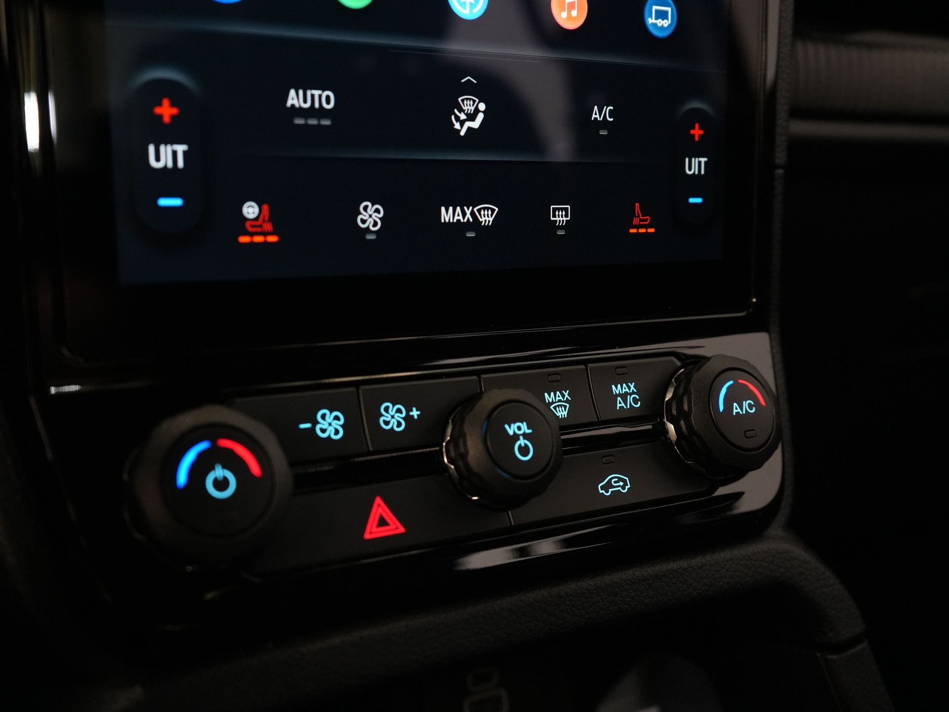 Ford Ranger Pick-Up Ford Ranger Wildtrak 2.3 PHEV Double Cab 4x4/ B&O/ Elek. Roll Cover/ Tech-Pack/ Adapt.Cruise/ 3.5t Trekverm./ 360 Camera/ Leder/ 24