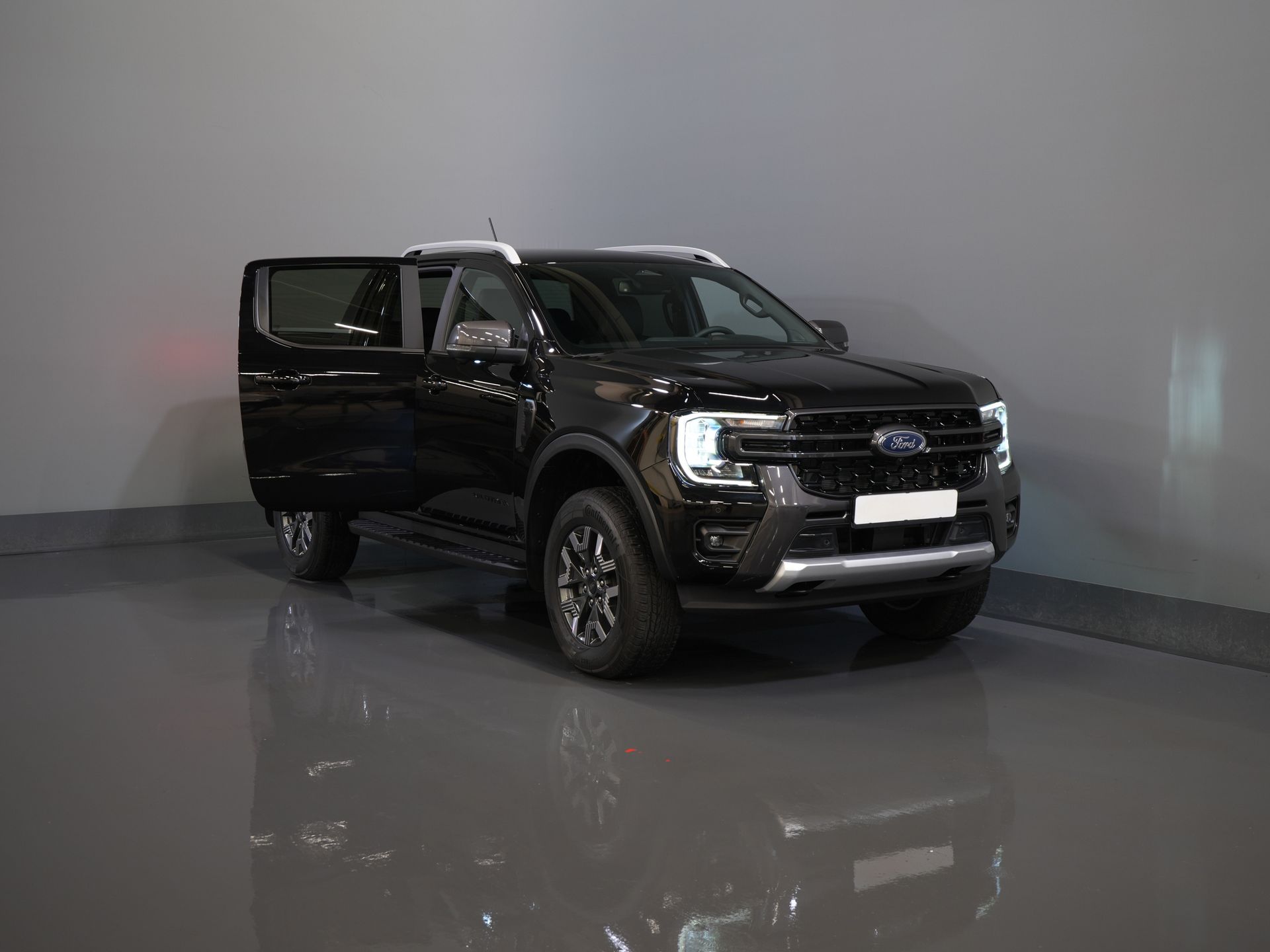 Ford Ranger Pick-Up Wildtrak 2.3 PHEV Double Cab 4x4/ B&O/ Tech-Pack/ Adapt.Cruise/ 3.5t Trekverm./ 360 Camera/ Leder/ Alarm/ Navi/ Carplay/ Trekhaa 8
