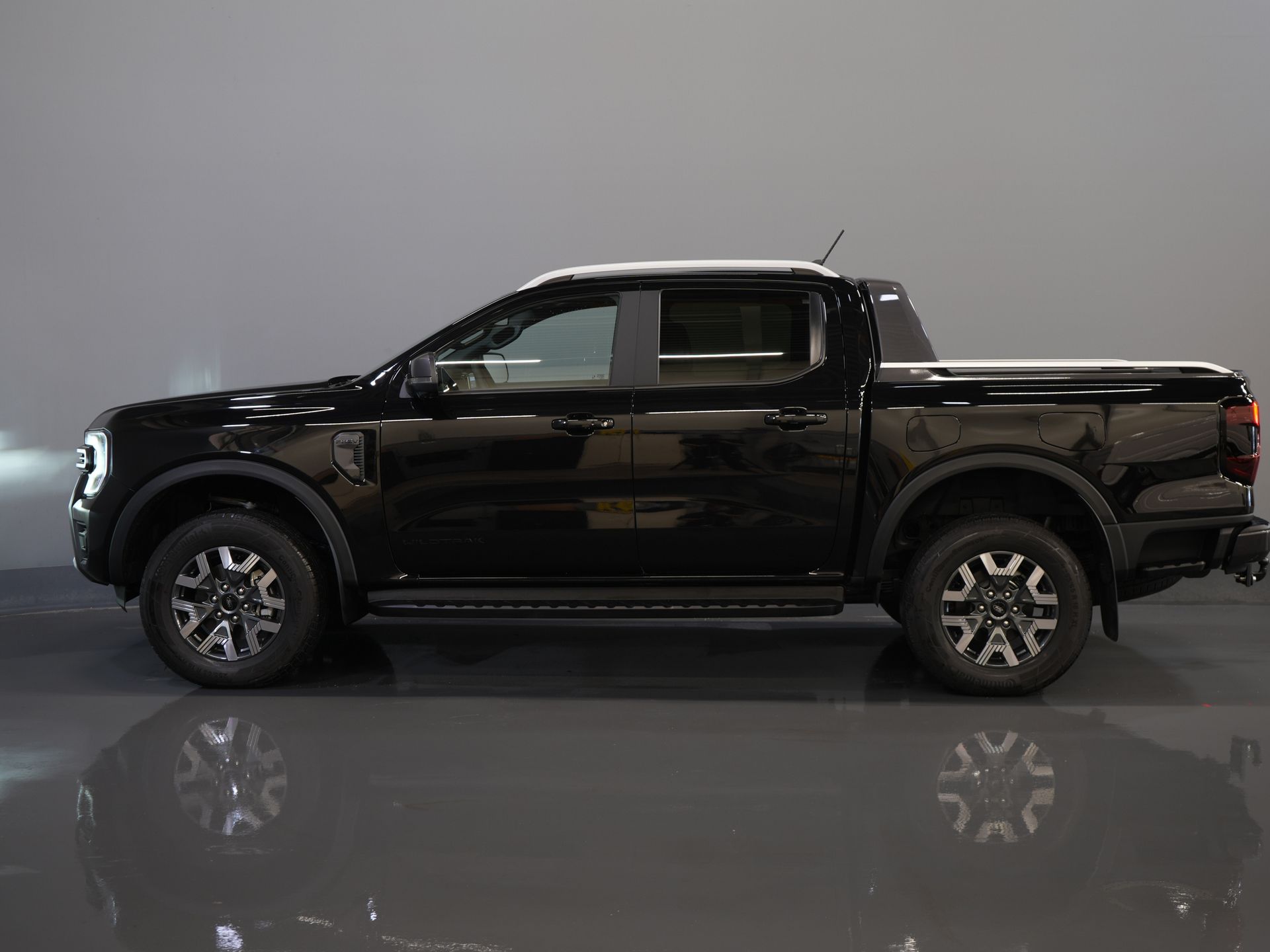 Ford Ranger Pick-Up Wildtrak 2.3 PHEV Double Cab 4x4/ B&O/ Tech-Pack/ Adapt.Cruise/ 3.5t Trekverm./ 360 Camera/ Leder/ Alarm/ Navi/ Carplay/ Trekhaa 9