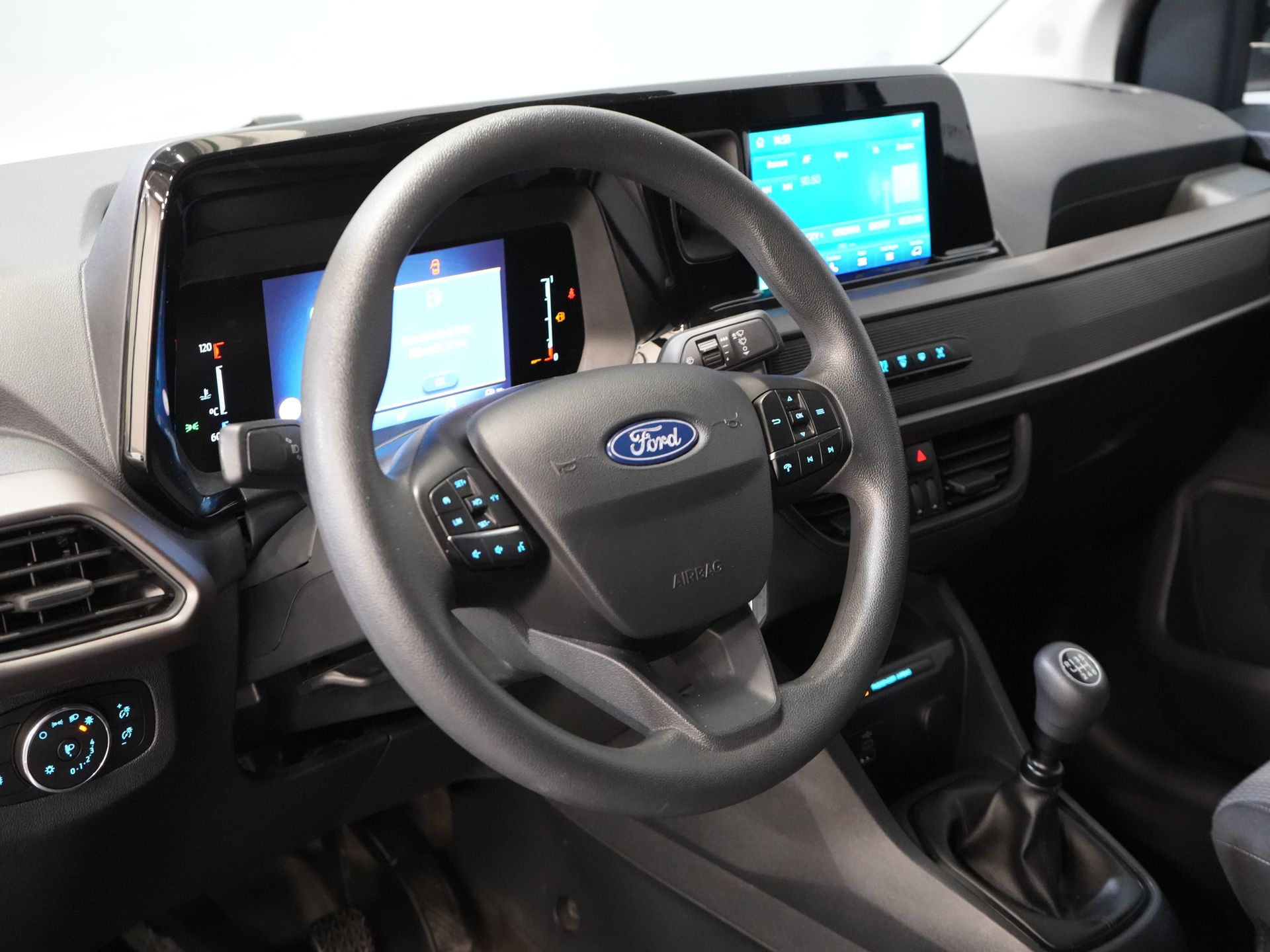 Ford Transit Courier Bestelbus 1.0 Trend 100 pk BENZINE BPM VRIJ! Garantie 05-2029/ Carplay/ Virtual Cockpit/ Airco/ Cruise 13