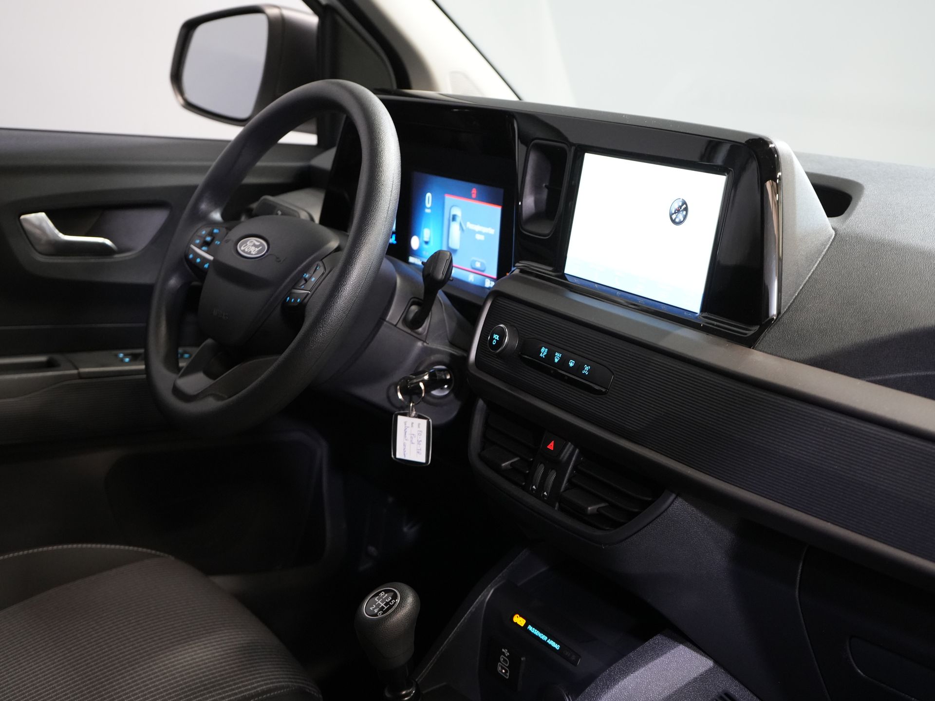 Ford Transit Courier Bestelbus 1.0 Trend 100 pk BENZINE BPM VRIJ! Garantie 05-2029/ Carplay/ Virtual Cockpit/ Airco/ Cruise 2