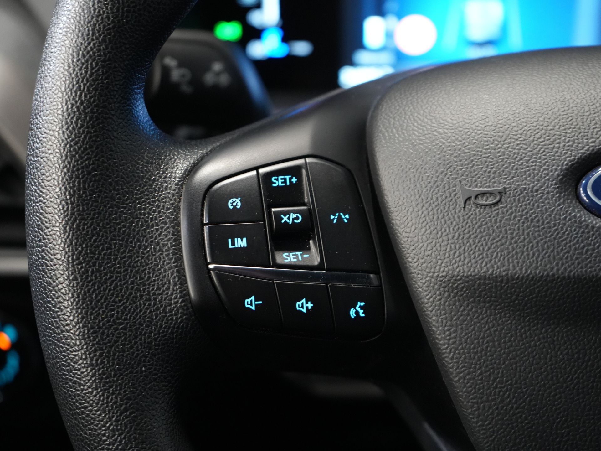 Ford Transit Courier Bestelbus 1.0 Trend 100 pk BENZINE BPM VRIJ! Garantie 05-2029/ Carplay/ Virtual Cockpit/ Airco/ Cruise 16