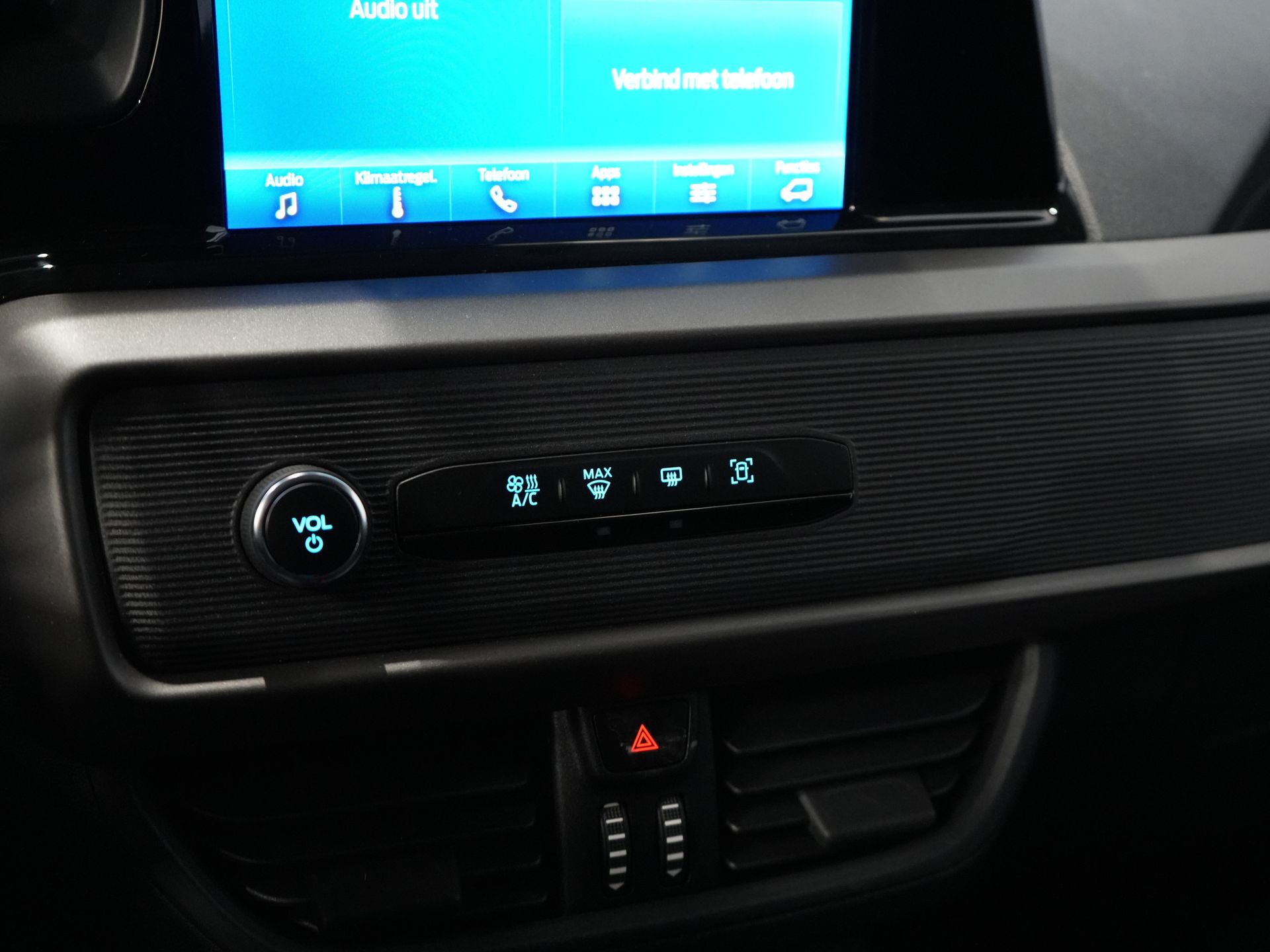 Ford Transit Courier Bestelbus 1.0 Trend 100 pk BENZINE BPM VRIJ! Garantie 05-2029/ Carplay/ Virtual Cockpit/ Airco/ Cruise 18