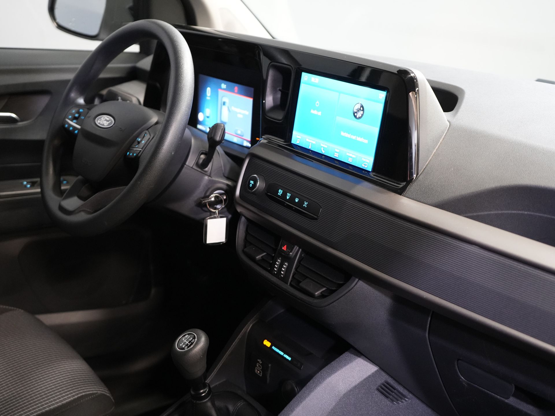 Ford Transit Courier Bestelbus 1.0 Trend 100 pk BENZINE BPM VRIJ! Garantie 05-2029/ Carplay/ Virtual Cockpit/ Airco/ Cruise 2